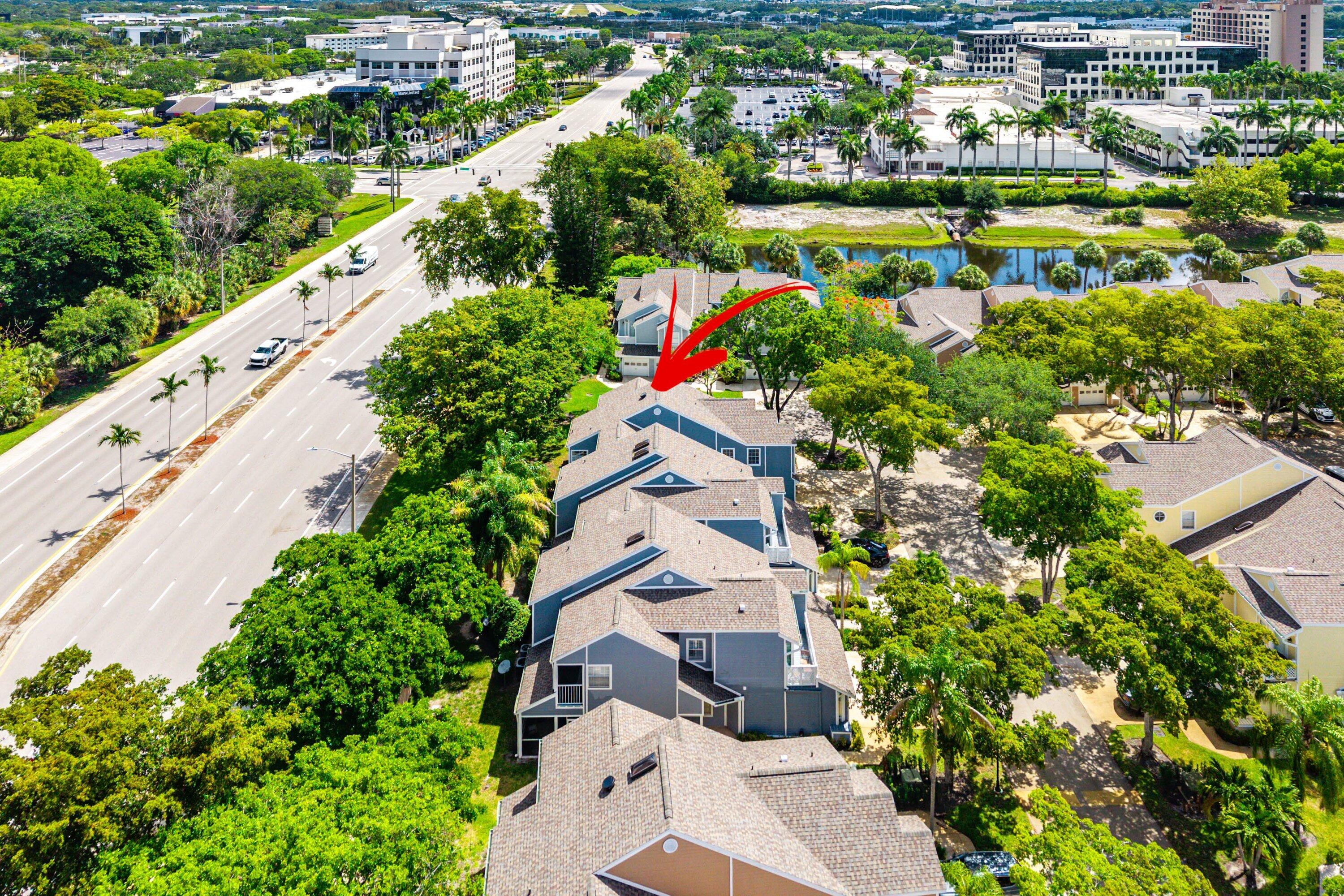 CARRIAGE HOUSES OF FAIRFIELD AT BOCA - Residential