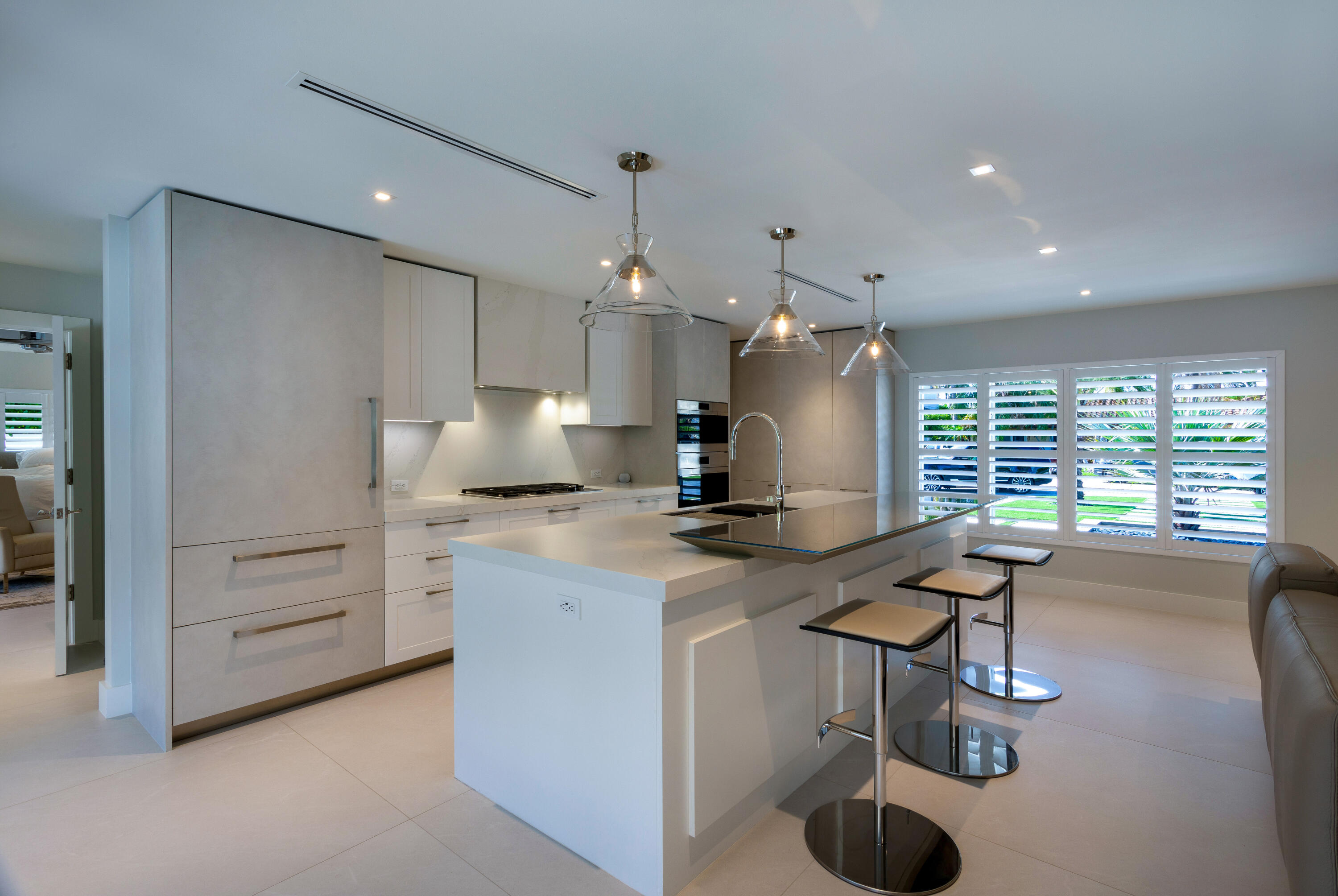 LAKE ROGERS ISLE UNIT E - Residential