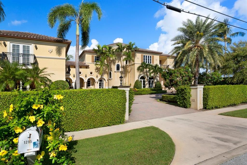 POINT MANALAPAN 10 - Residential