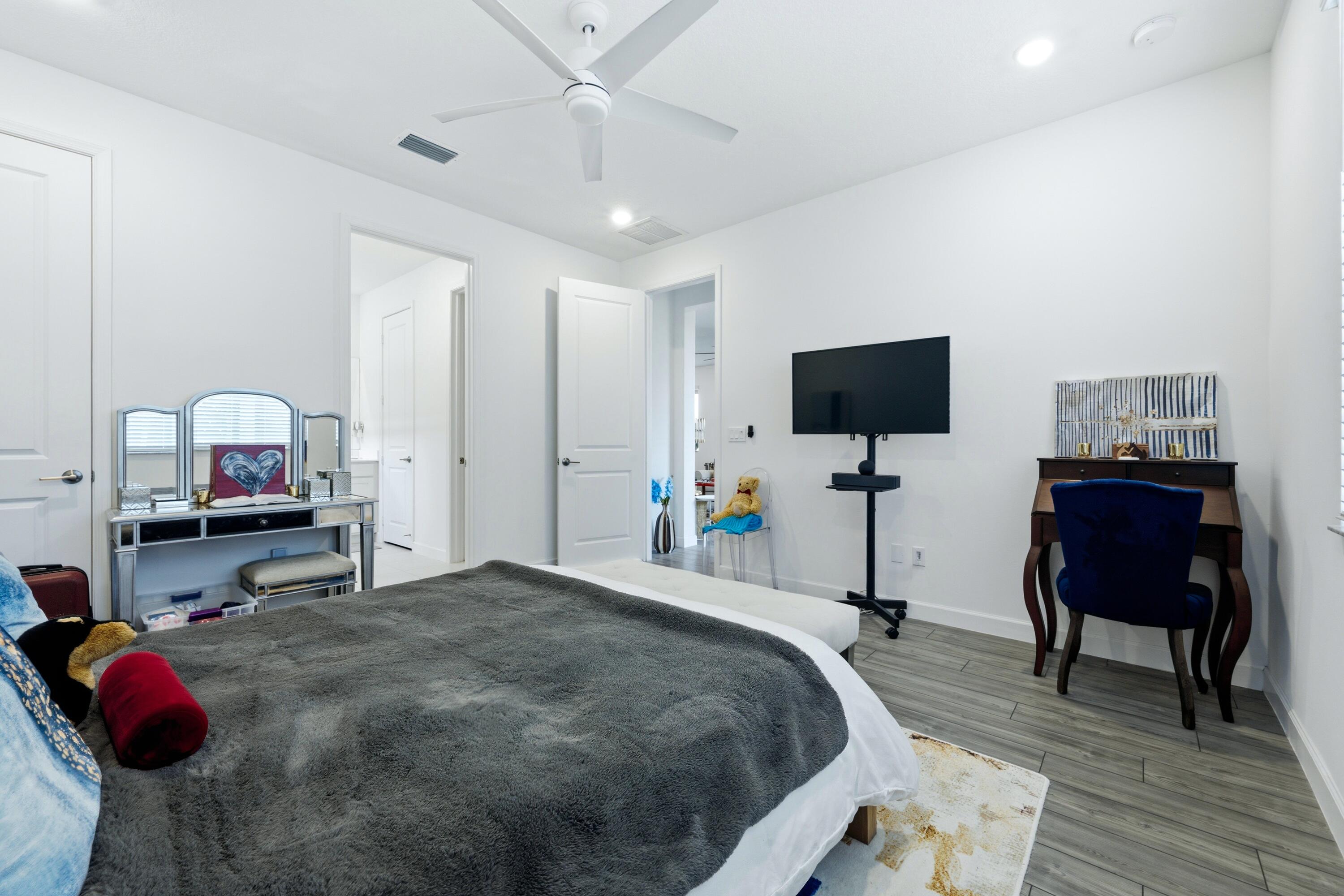 DELRAY TRAILS AT VILLA DELRAY PUD - Residential