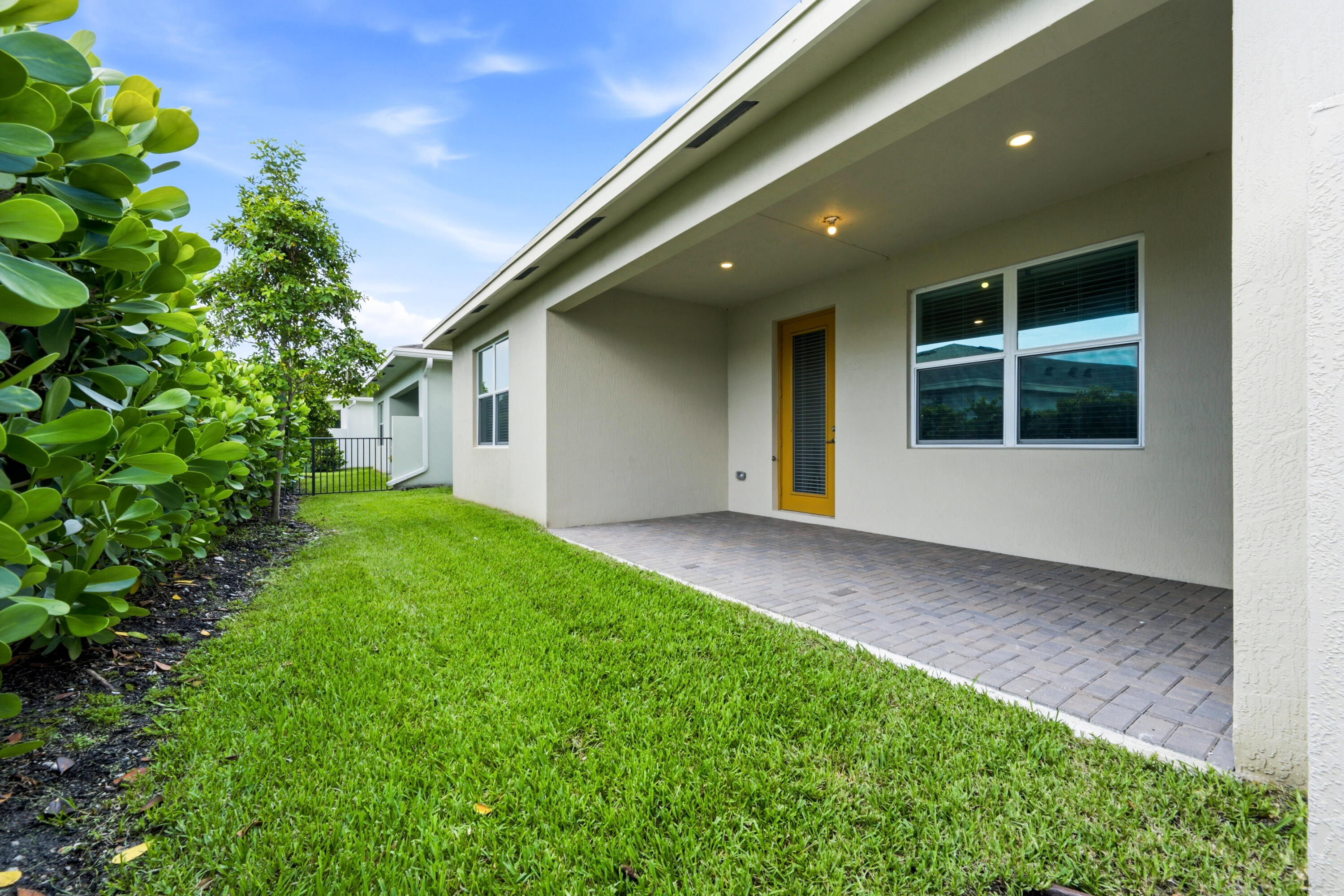 DELRAY TRAILS AT VILLA DELRAY PUD - Residential