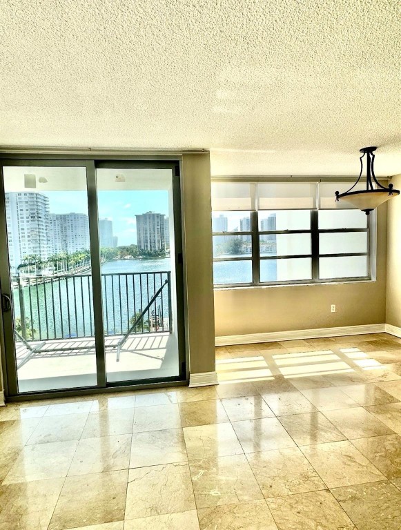 COMMODORE PLAZA CONDO - Residential