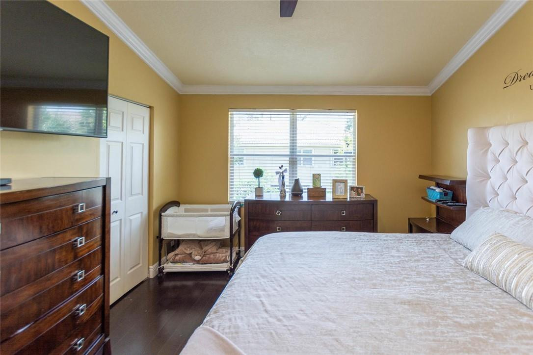 Pelican Pointe - Residential