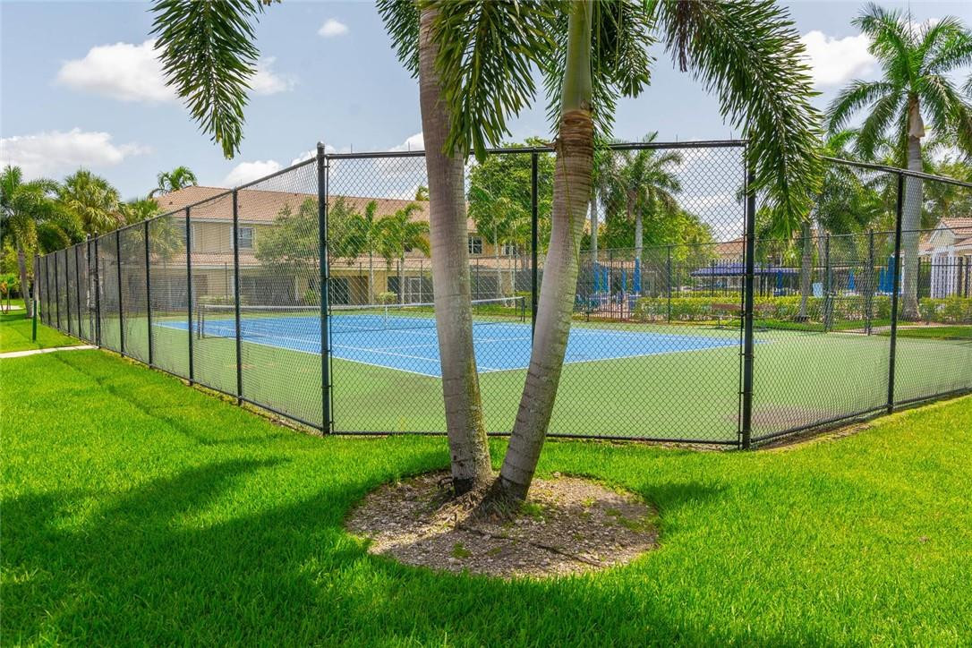 Pelican Pointe - Residential