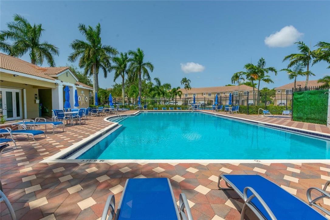 Pelican Pointe - Residential