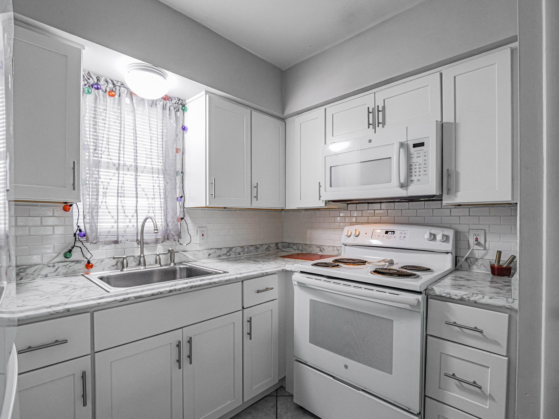 HEATHER WAY - Residential