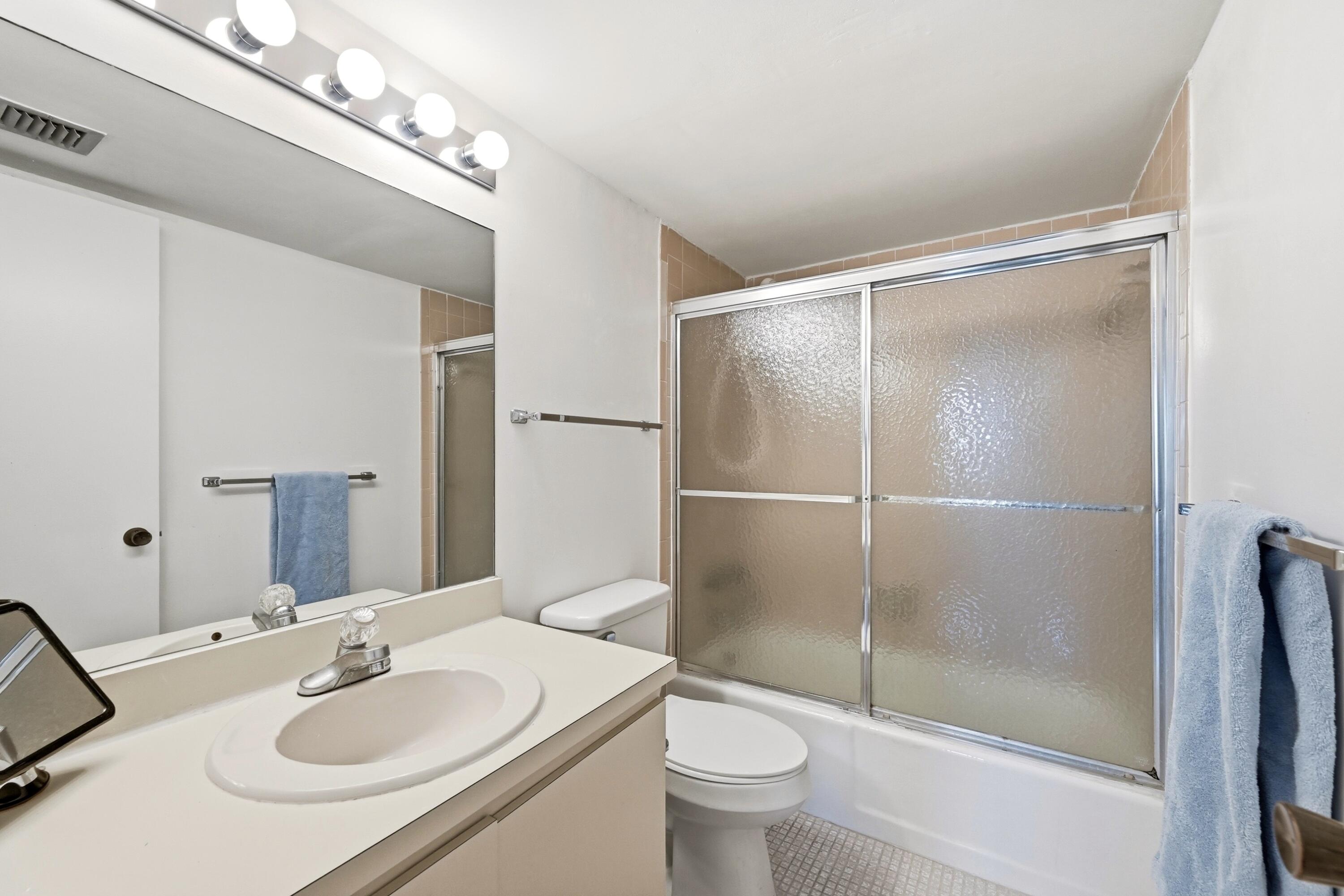 BAY YACHT CLUB CONDO - Residential