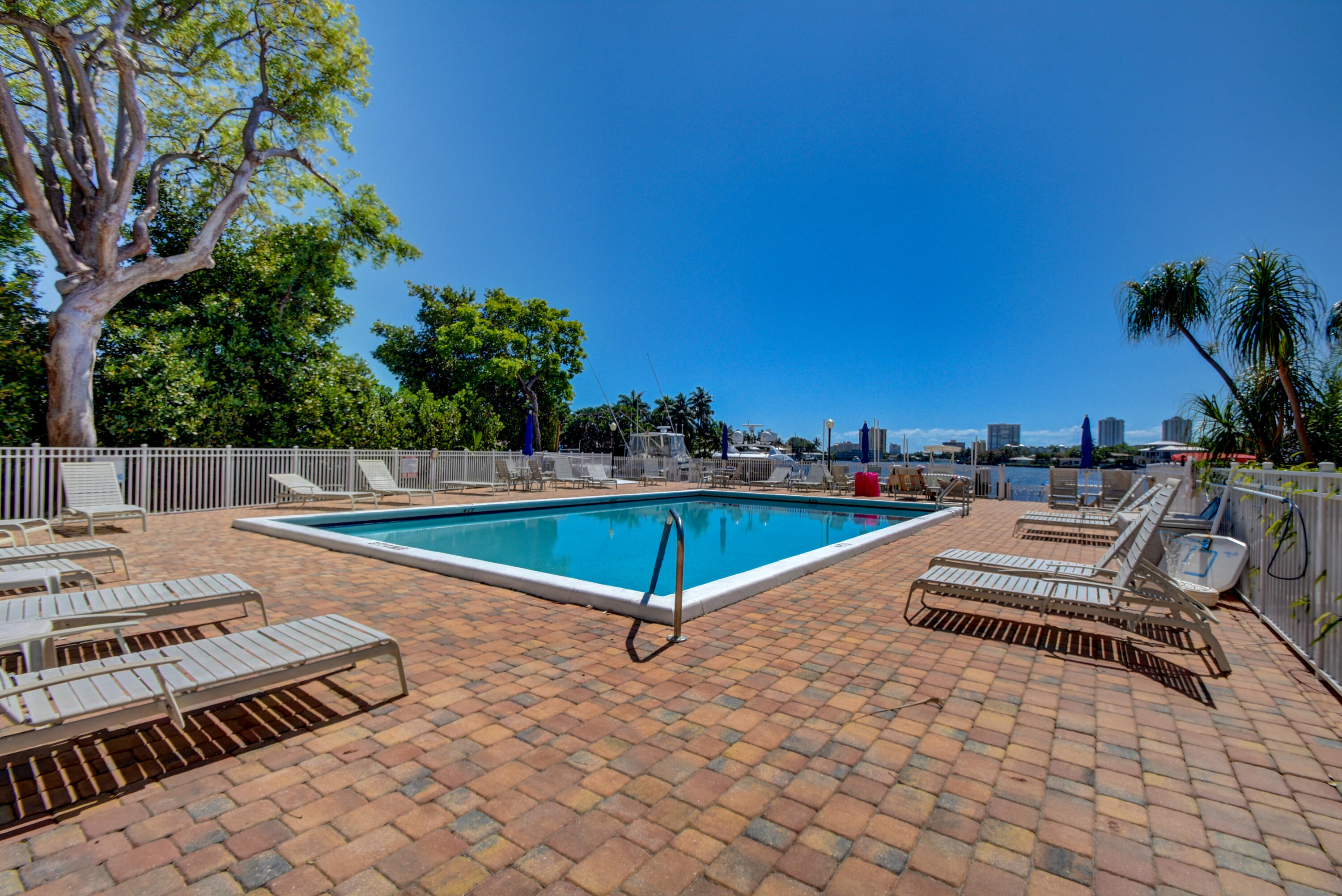 BAY YACHT CLUB CONDO - Residential