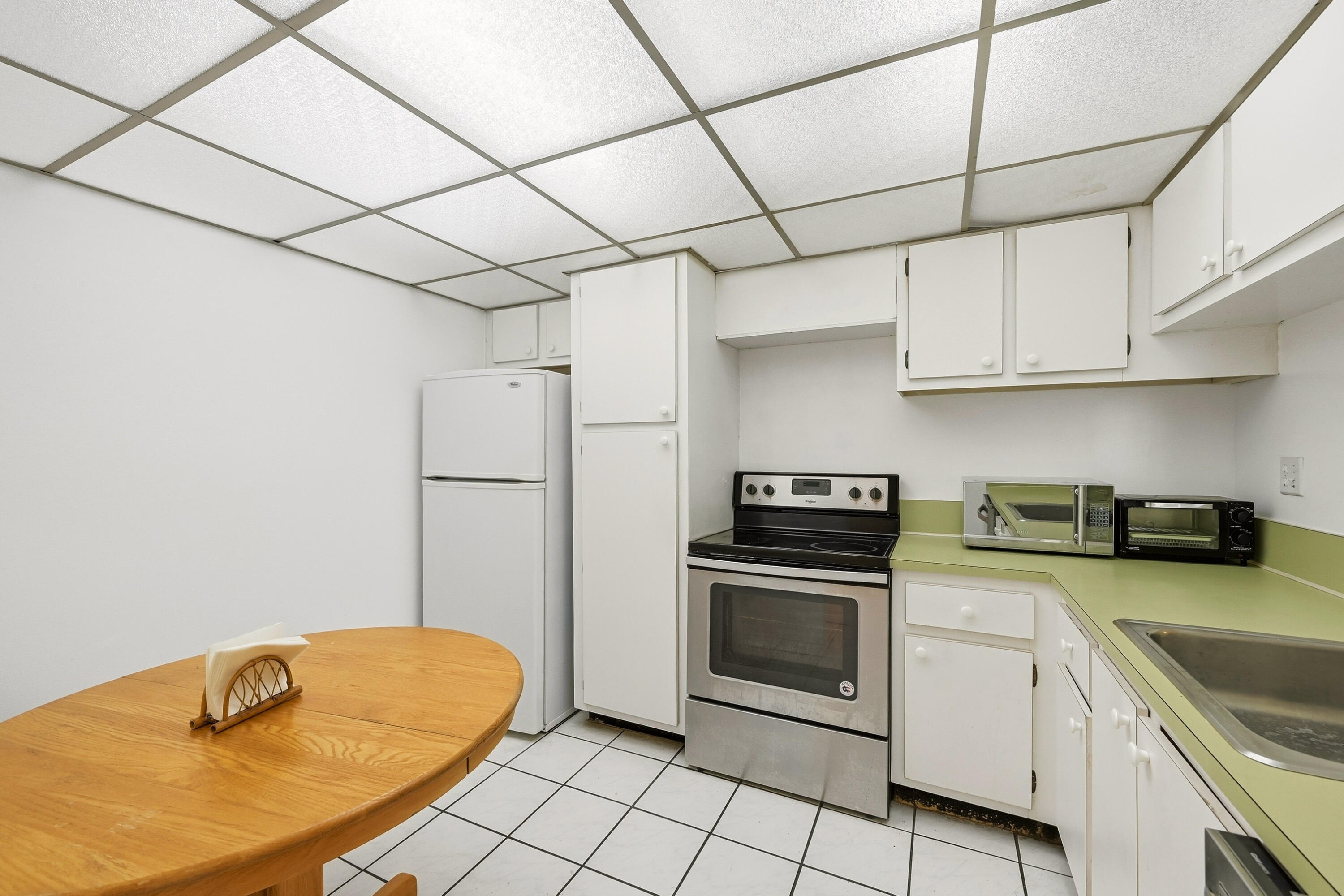 BAY YACHT CLUB CONDO - Residential