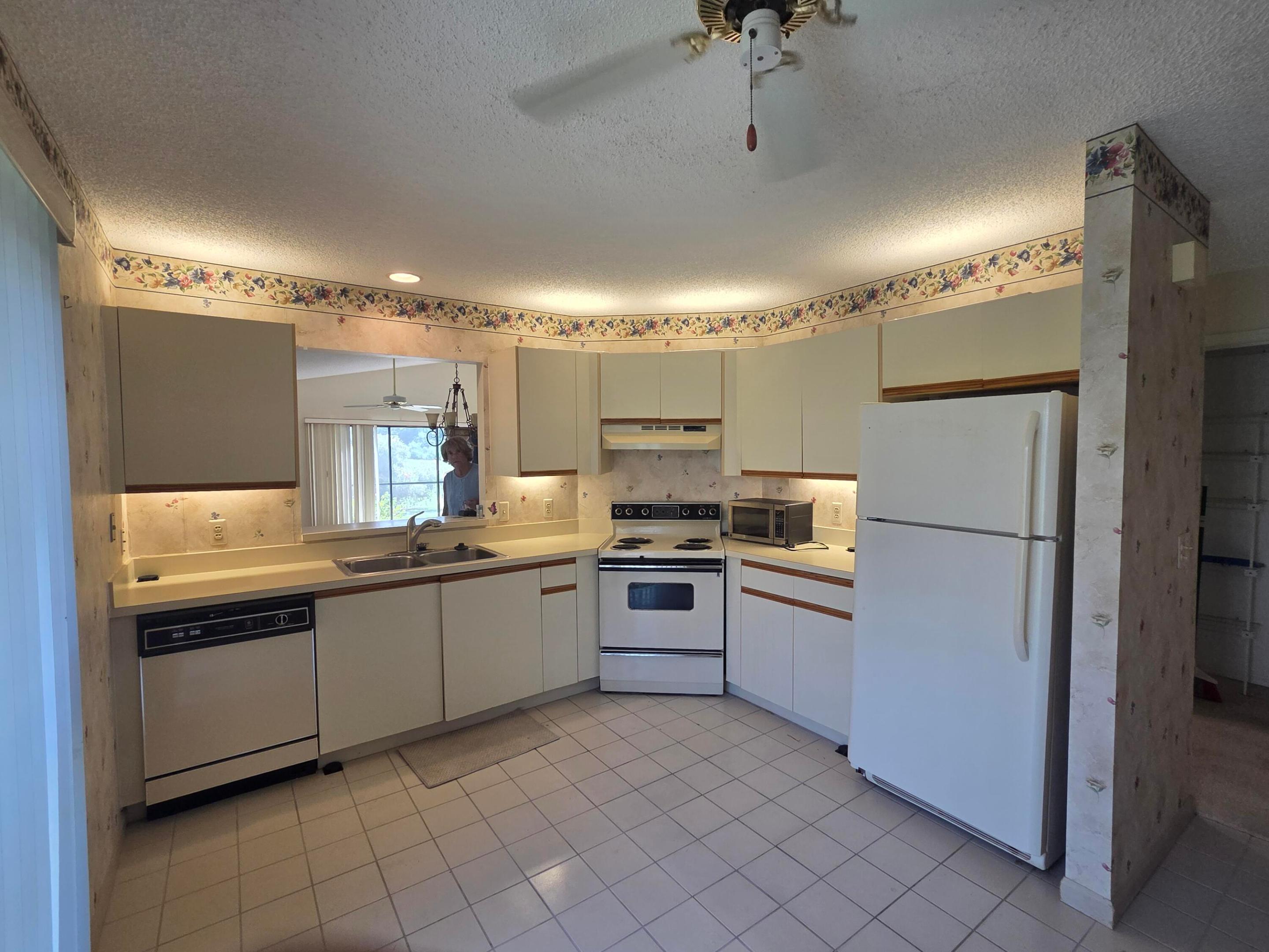 BUNKER HILL AT HERITAGE RIDGE EAST - Residential