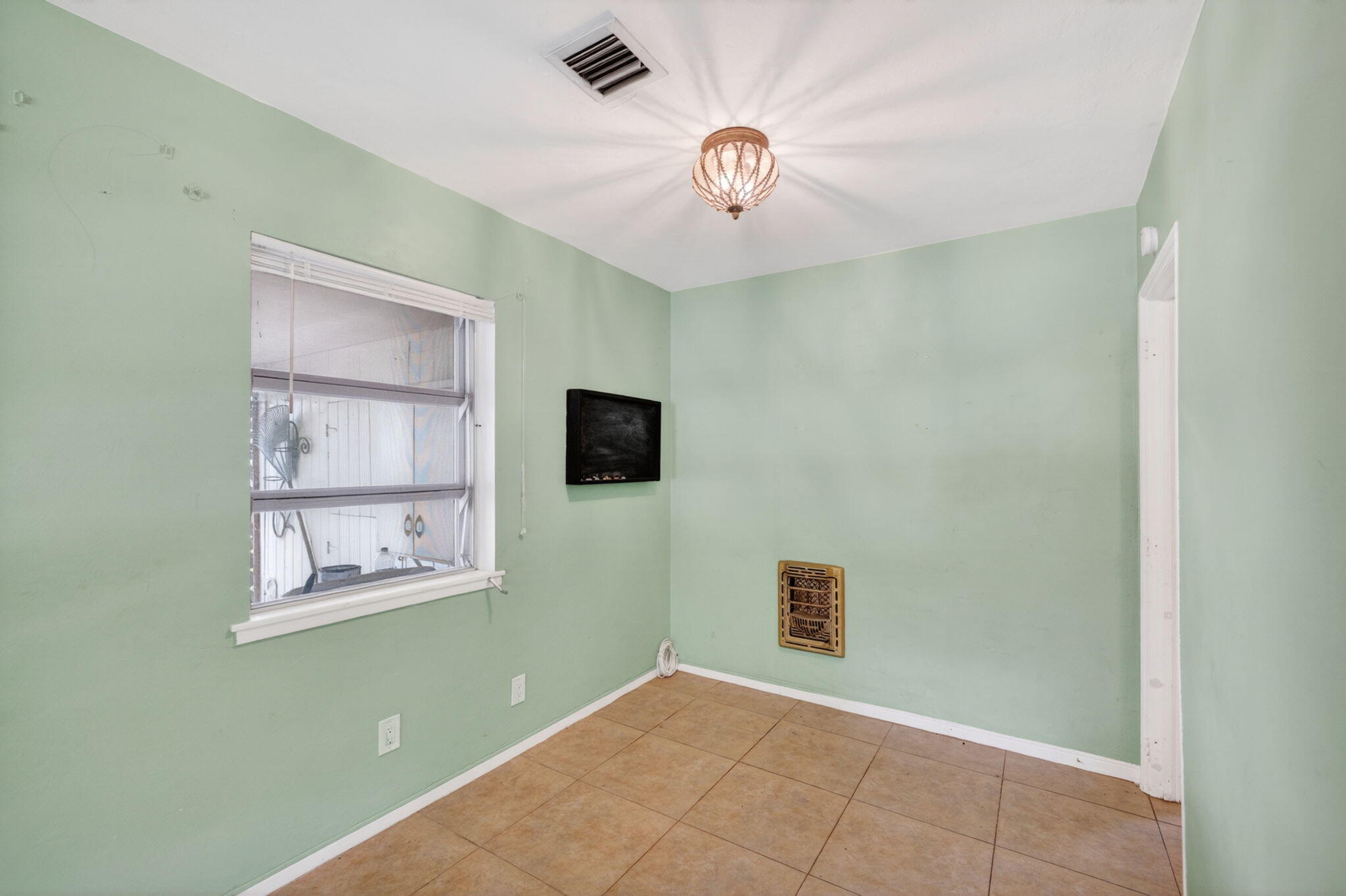 PINEHURST - Residential Lease