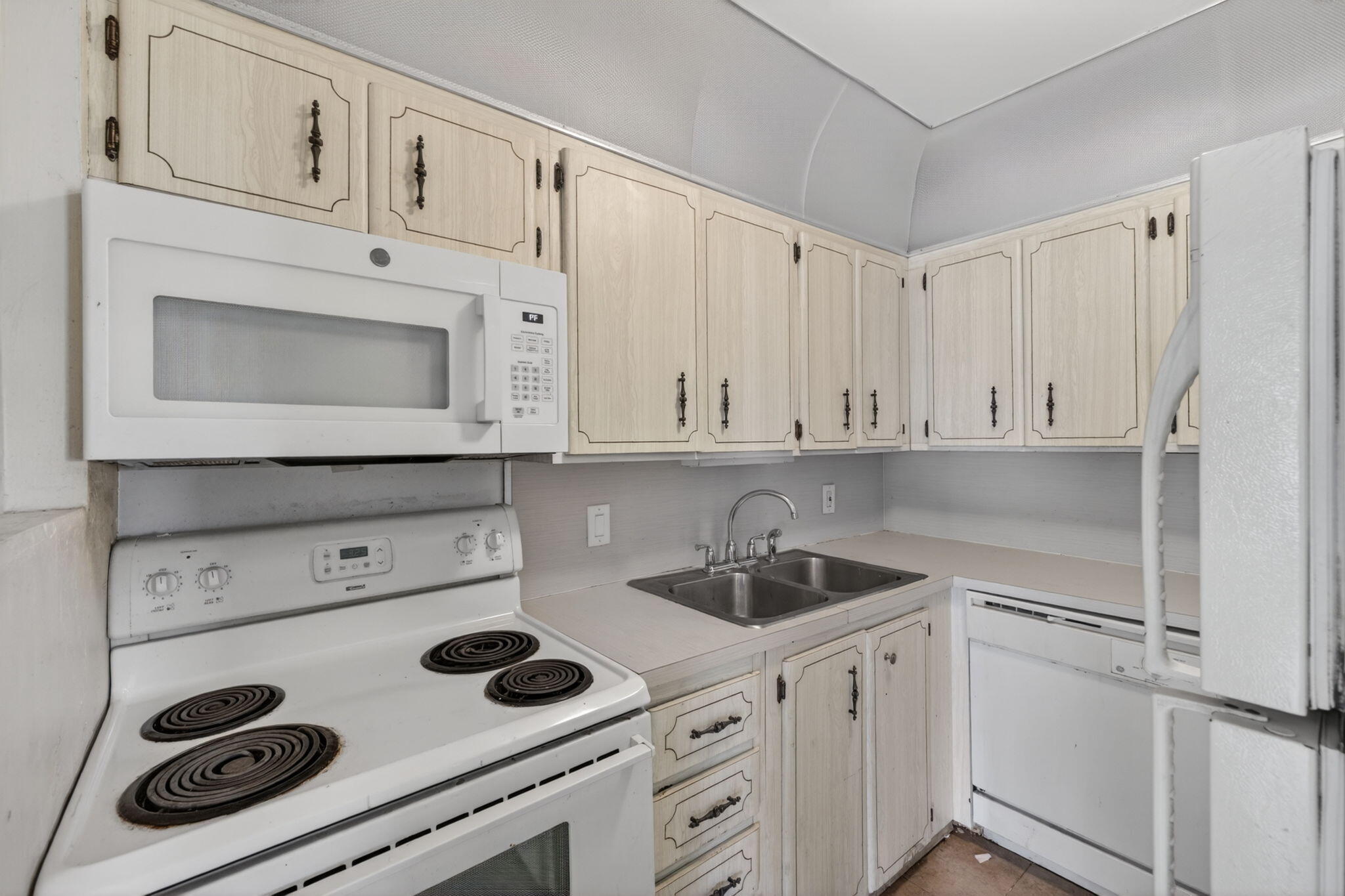 PINEHURST - Residential Lease