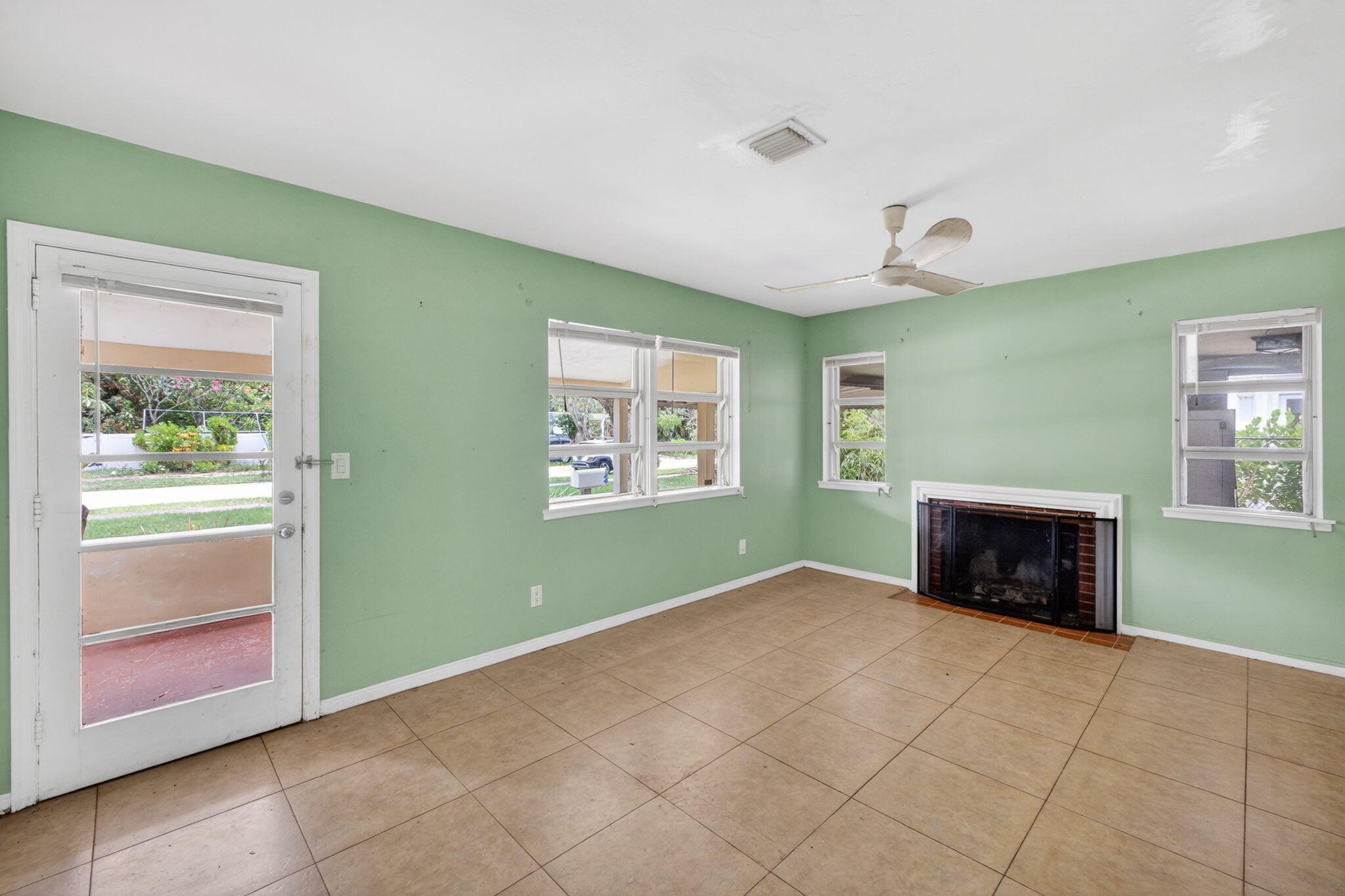 PINEHURST - Residential Lease