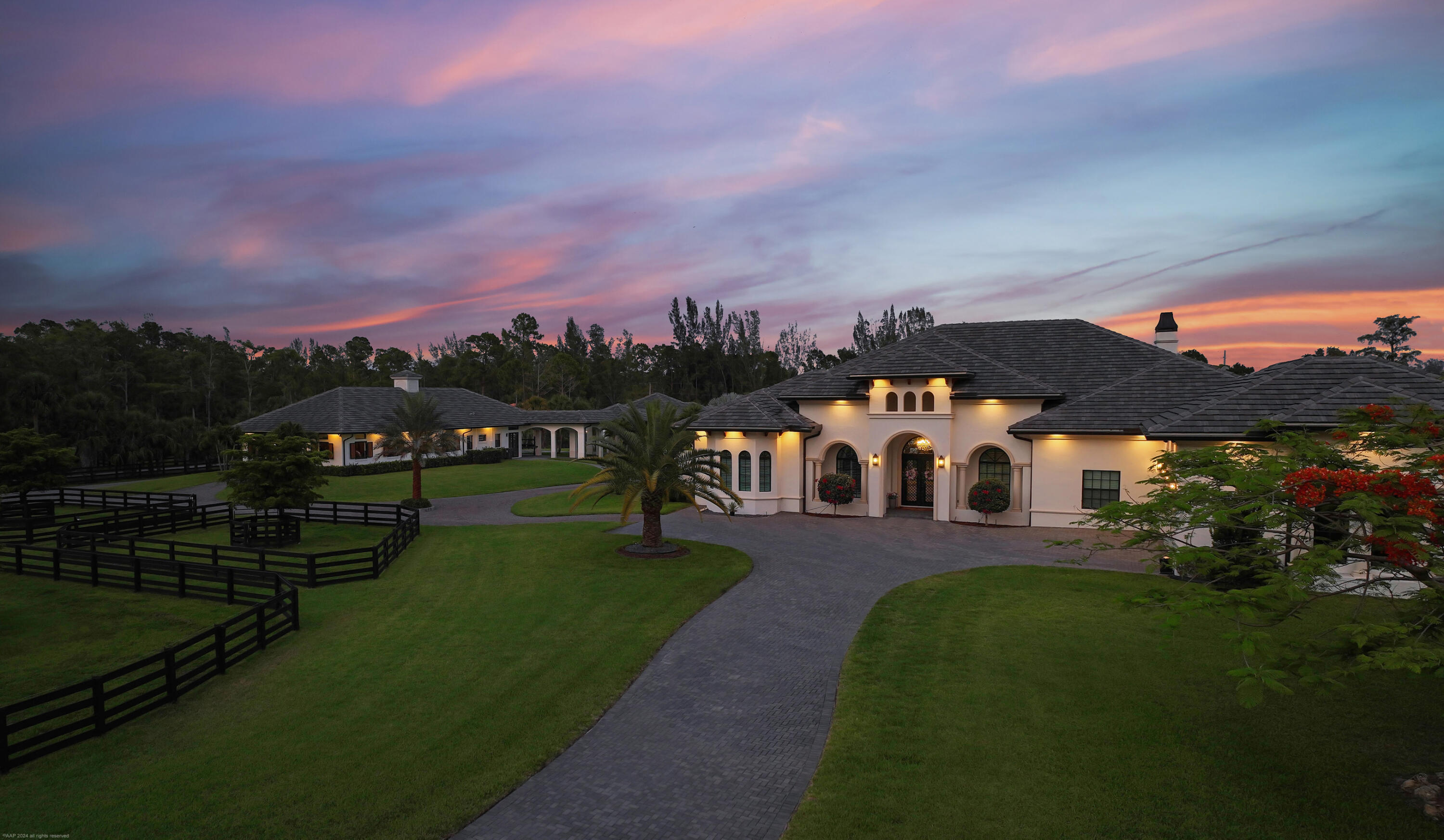 FOX TRAIL - Residential