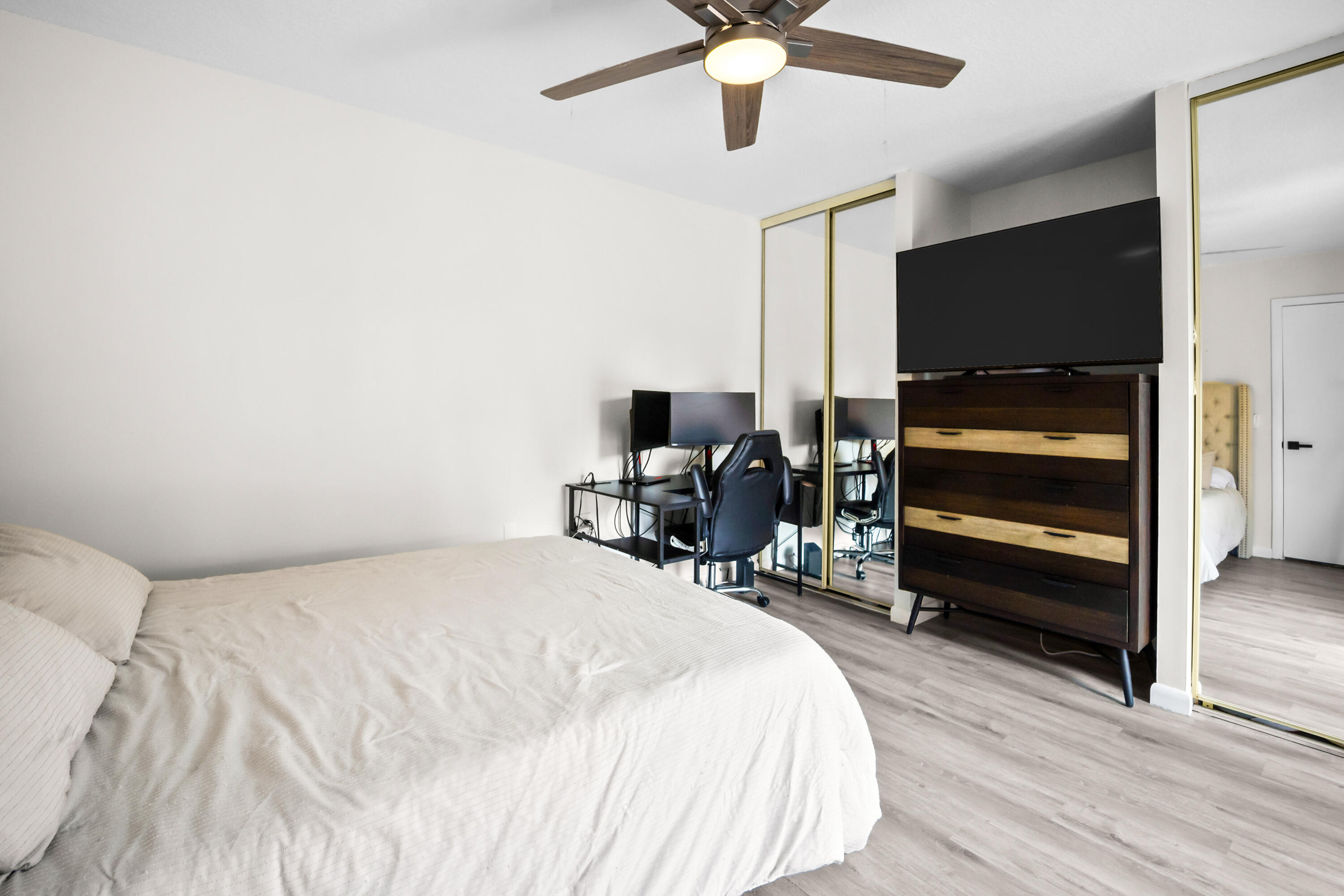 SHERWOOD LAKES - Residential