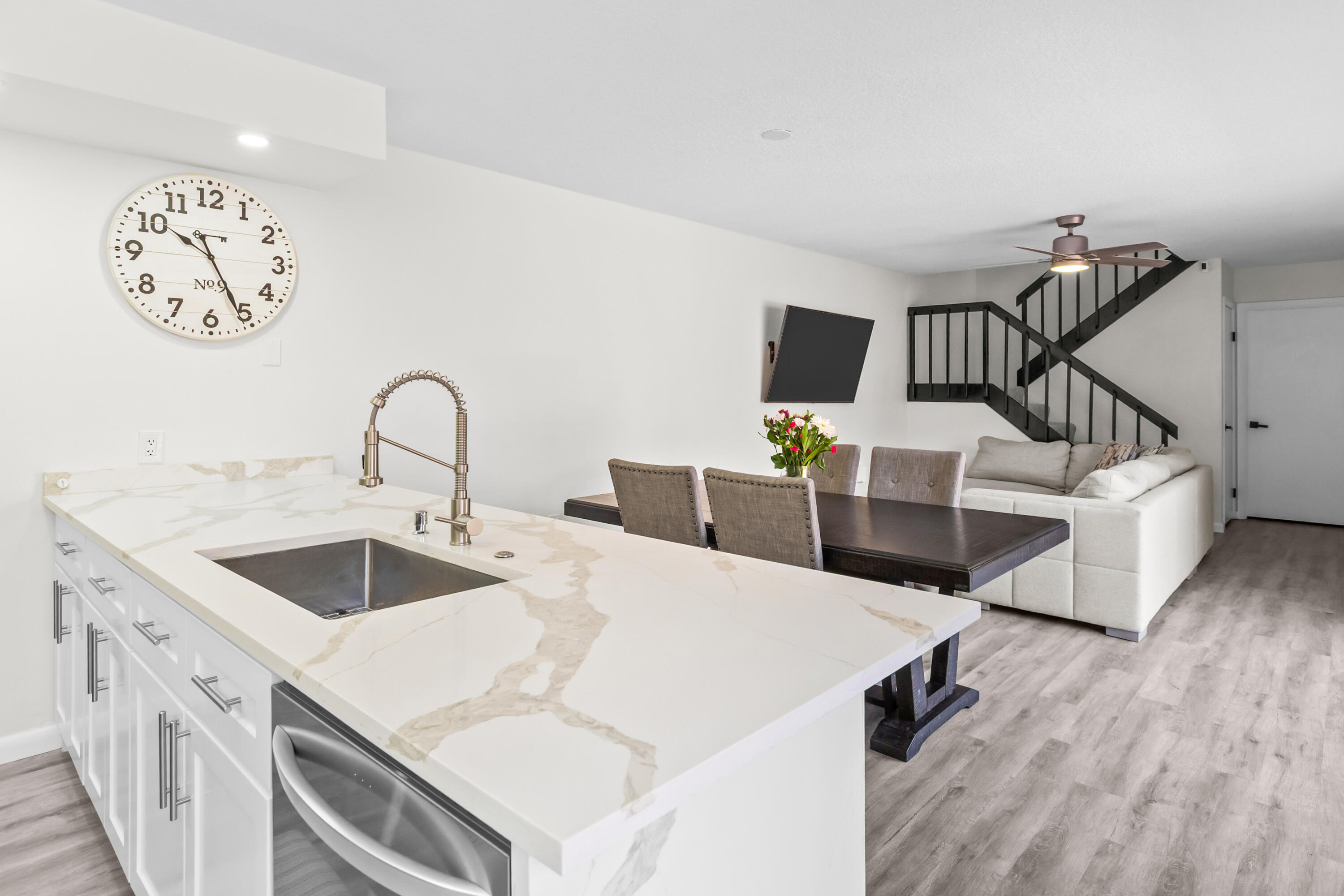 SHERWOOD LAKES - Residential