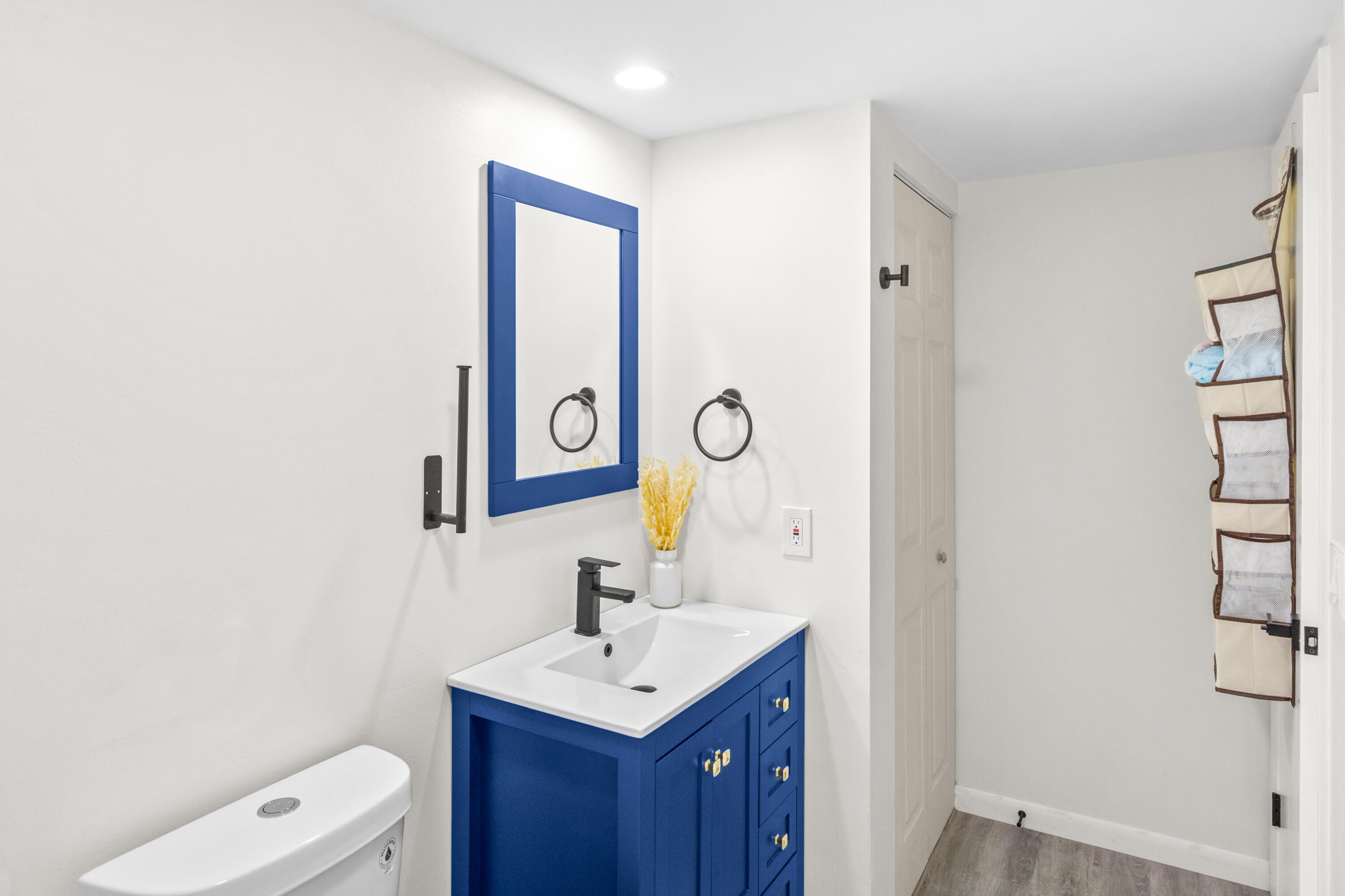 SHERWOOD LAKES - Residential