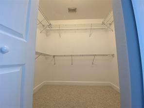VIZCAYA LAKES CONDO - Residential Lease
