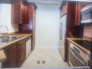 VIZCAYA LAKES CONDO - Residential Lease