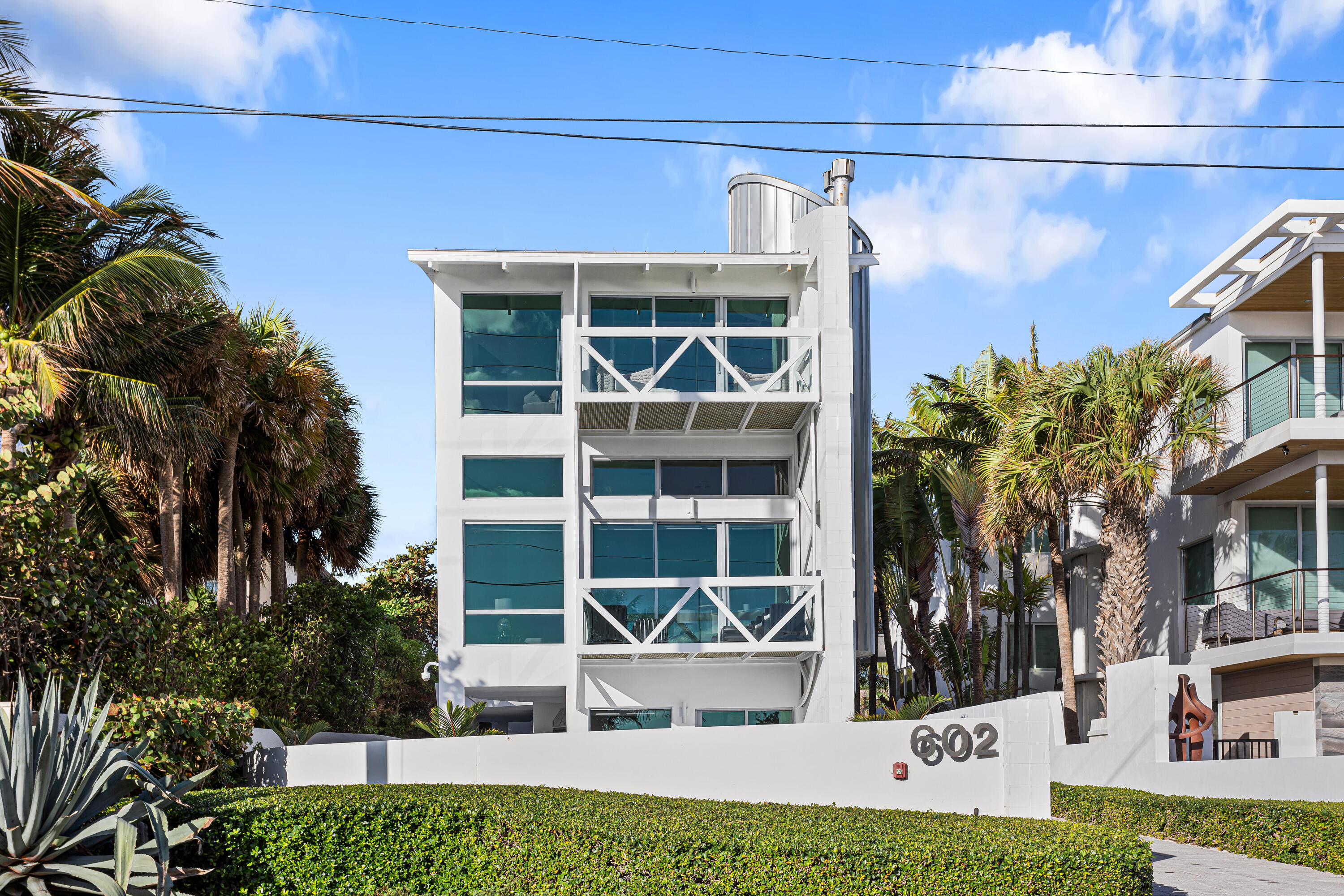 PALM BEACH SHORE ACRES - Residential