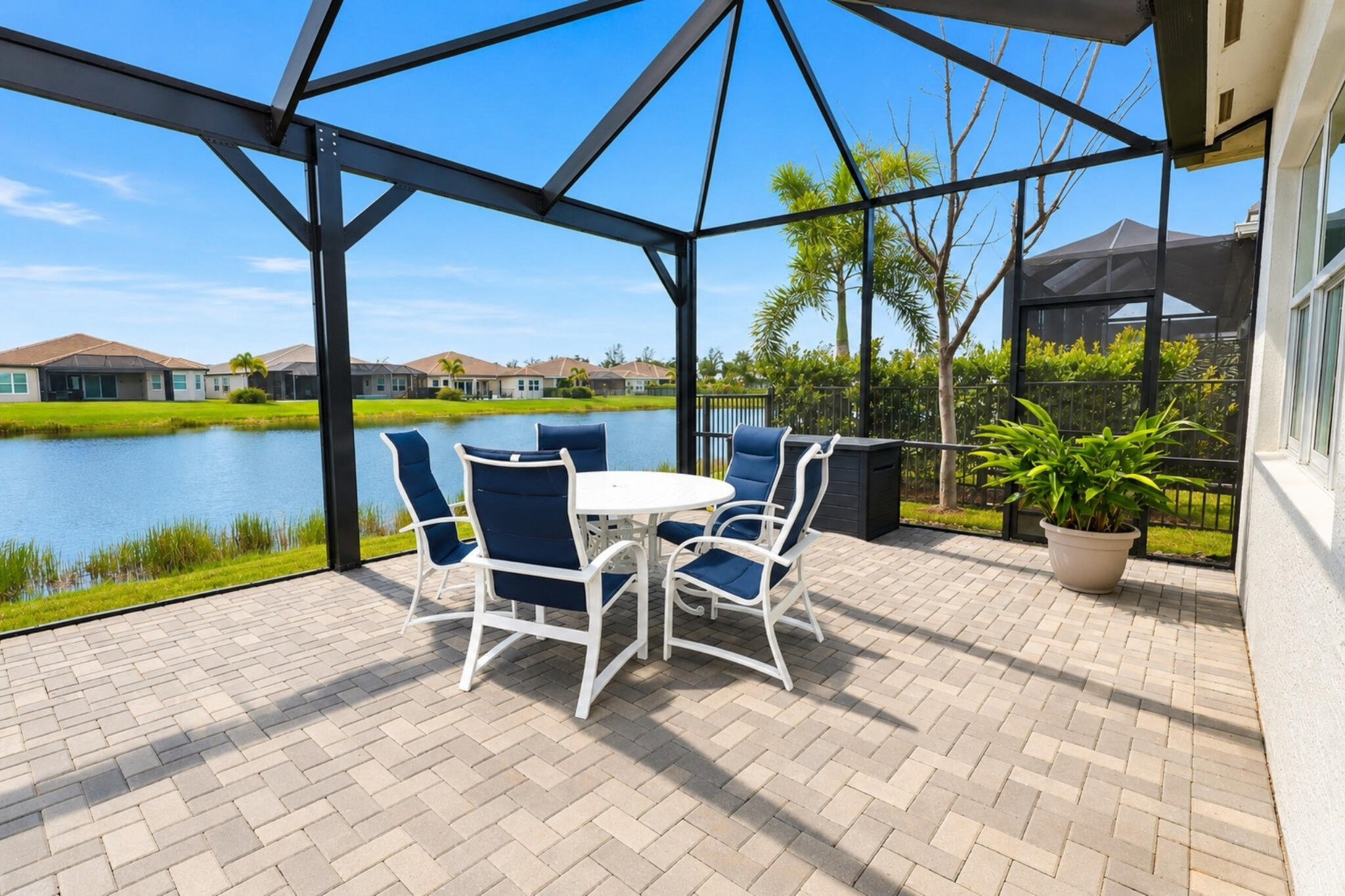 RIVERLAND - VALENCIA GROVE - Residential