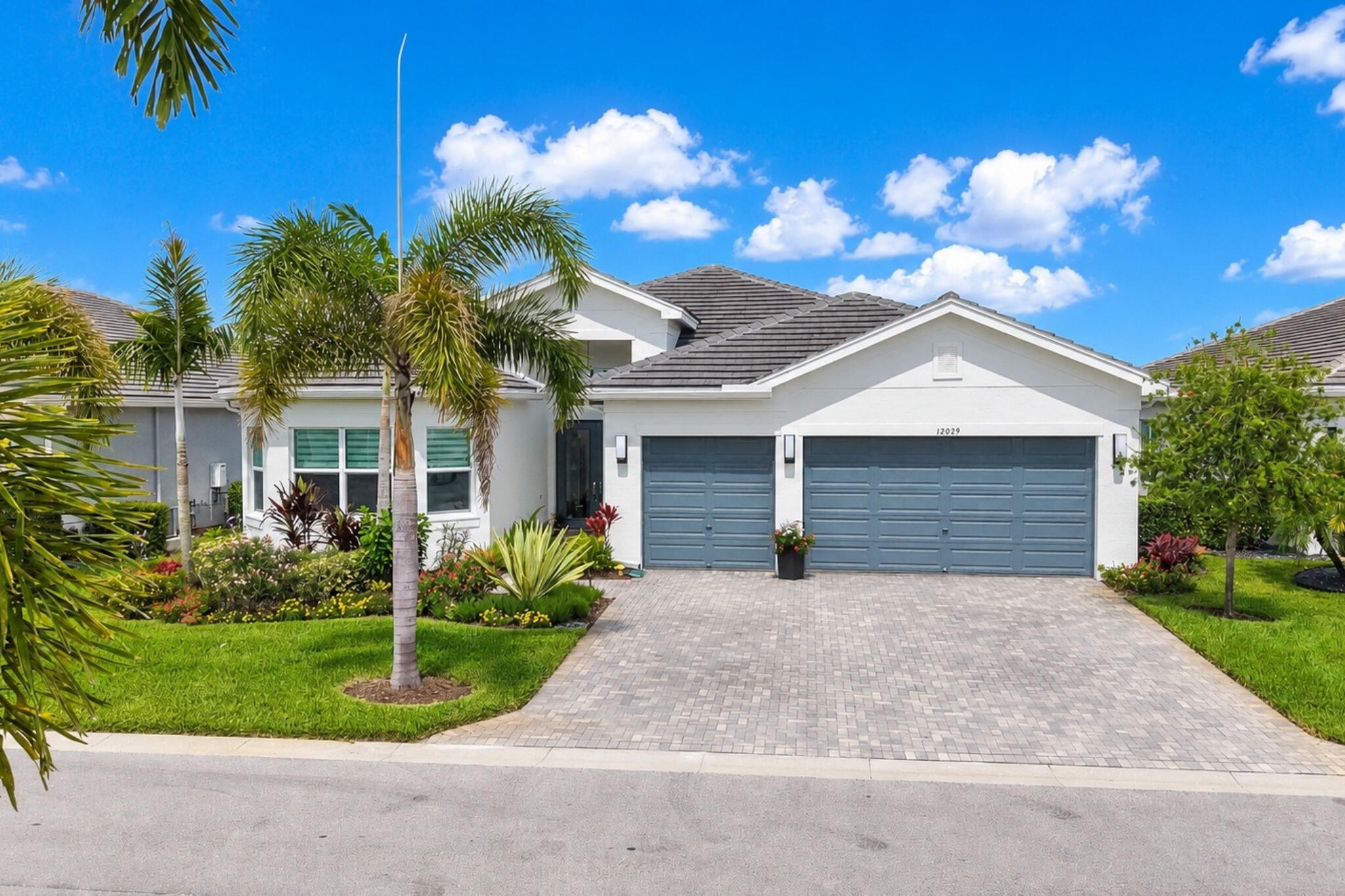 RIVERLAND - VALENCIA GROVE - Residential