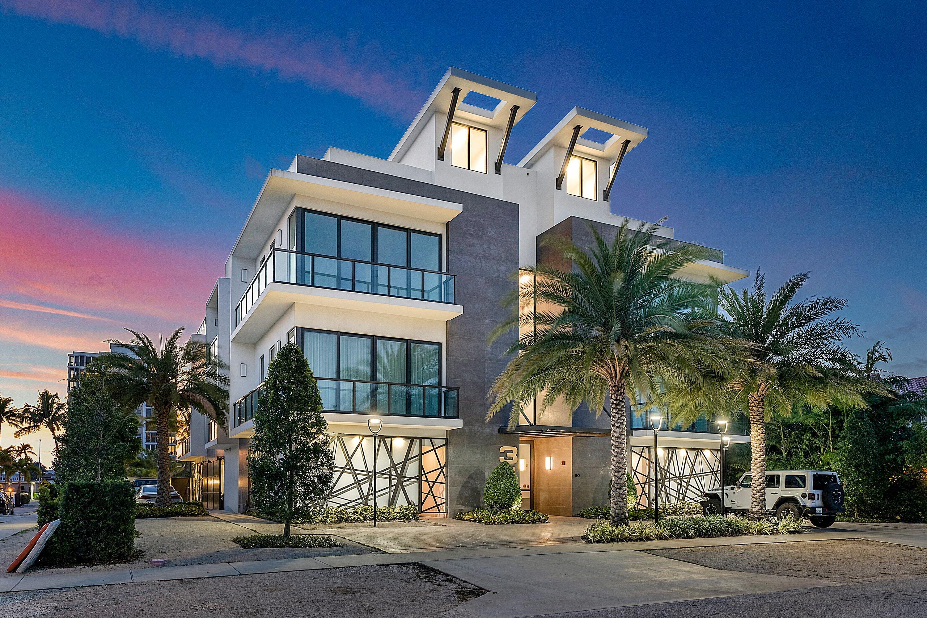 COVE 4 CONDO - Residential