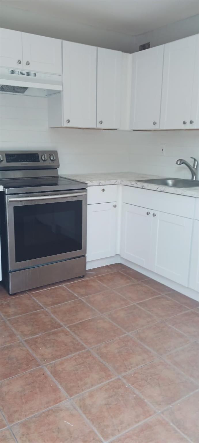 Riverside 3 7-17 B - Residential Lease