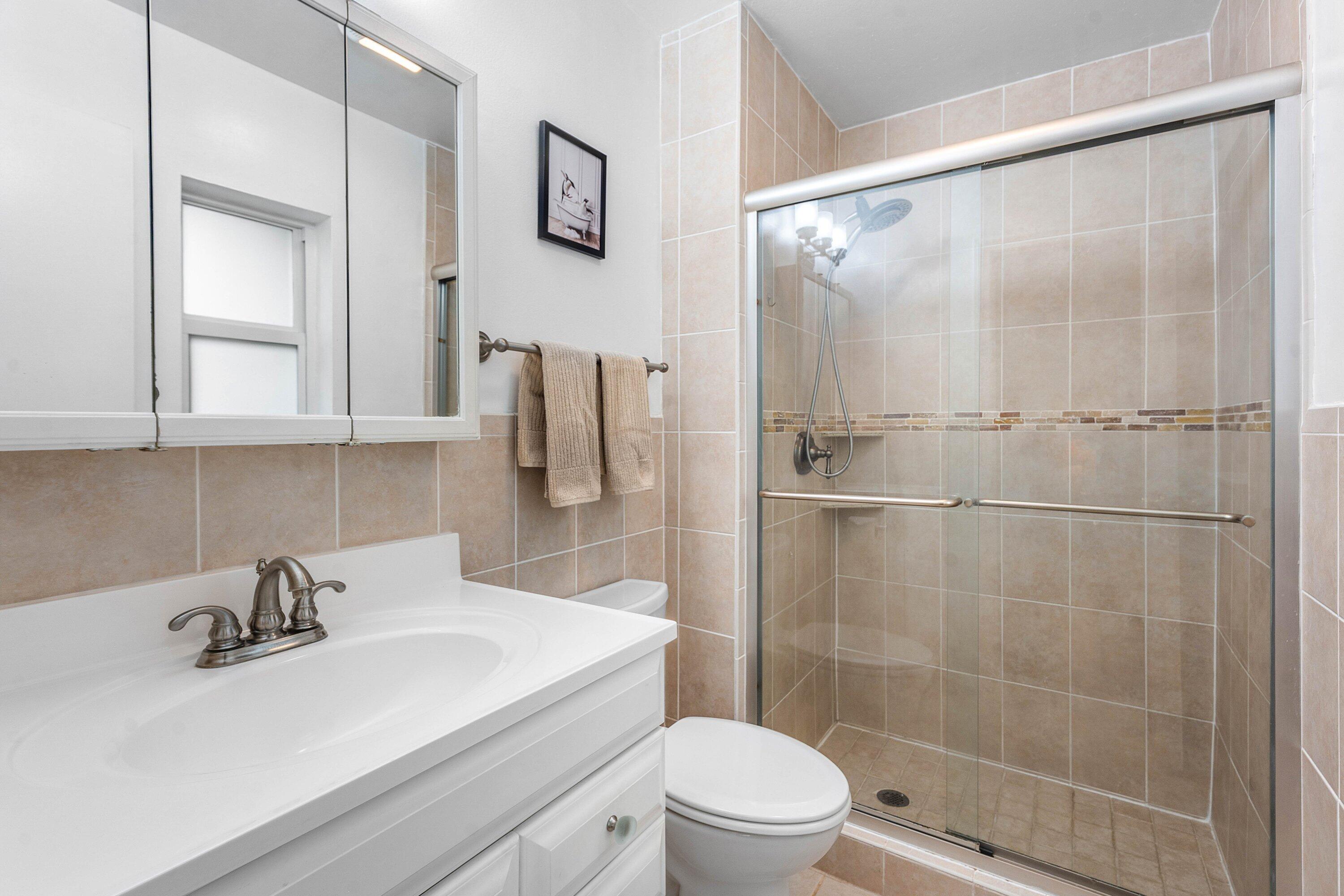 COUNTERPOINT ESTATES 1 - Residential