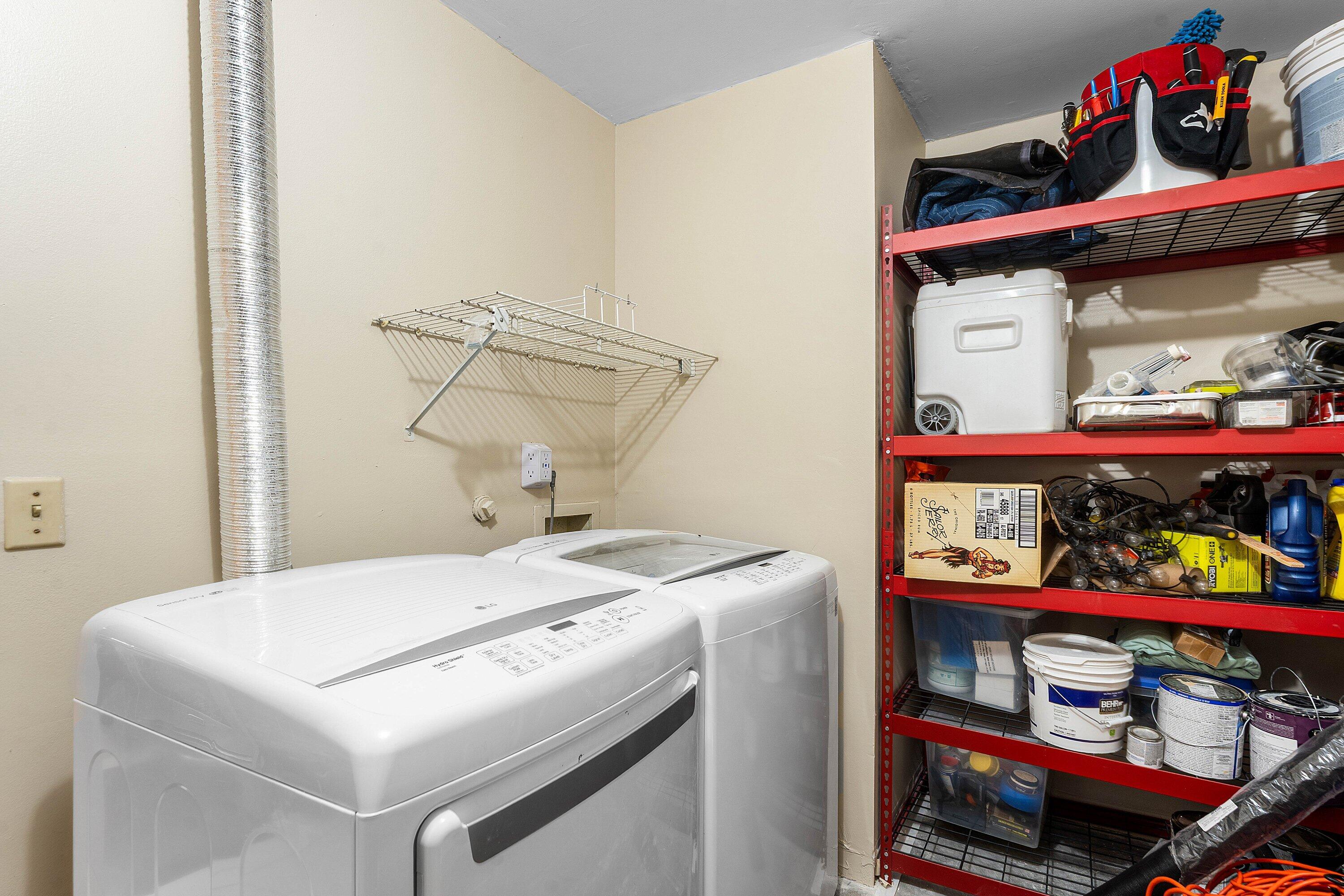 COUNTERPOINT ESTATES 1 - Residential