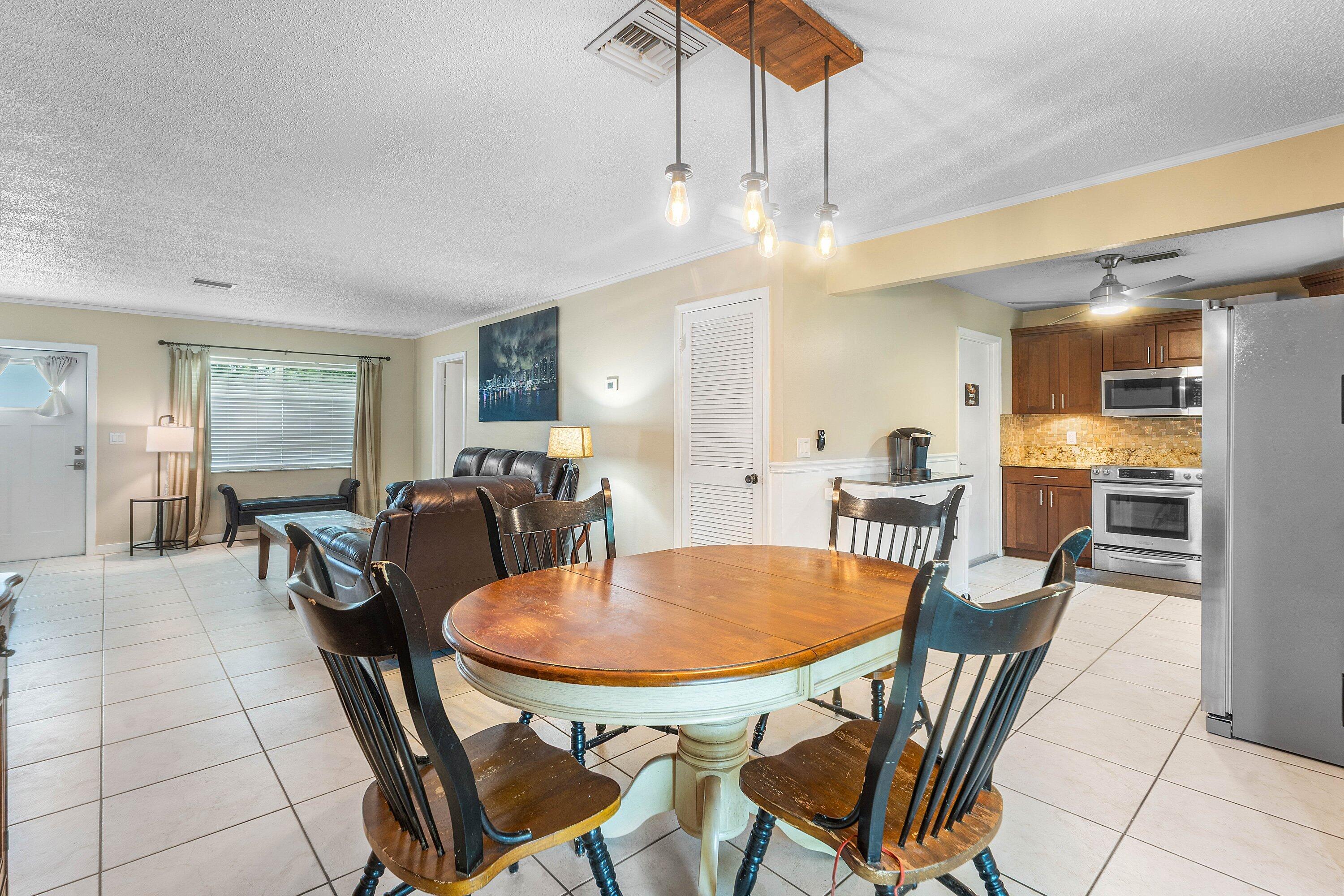 COUNTERPOINT ESTATES 1 - Residential