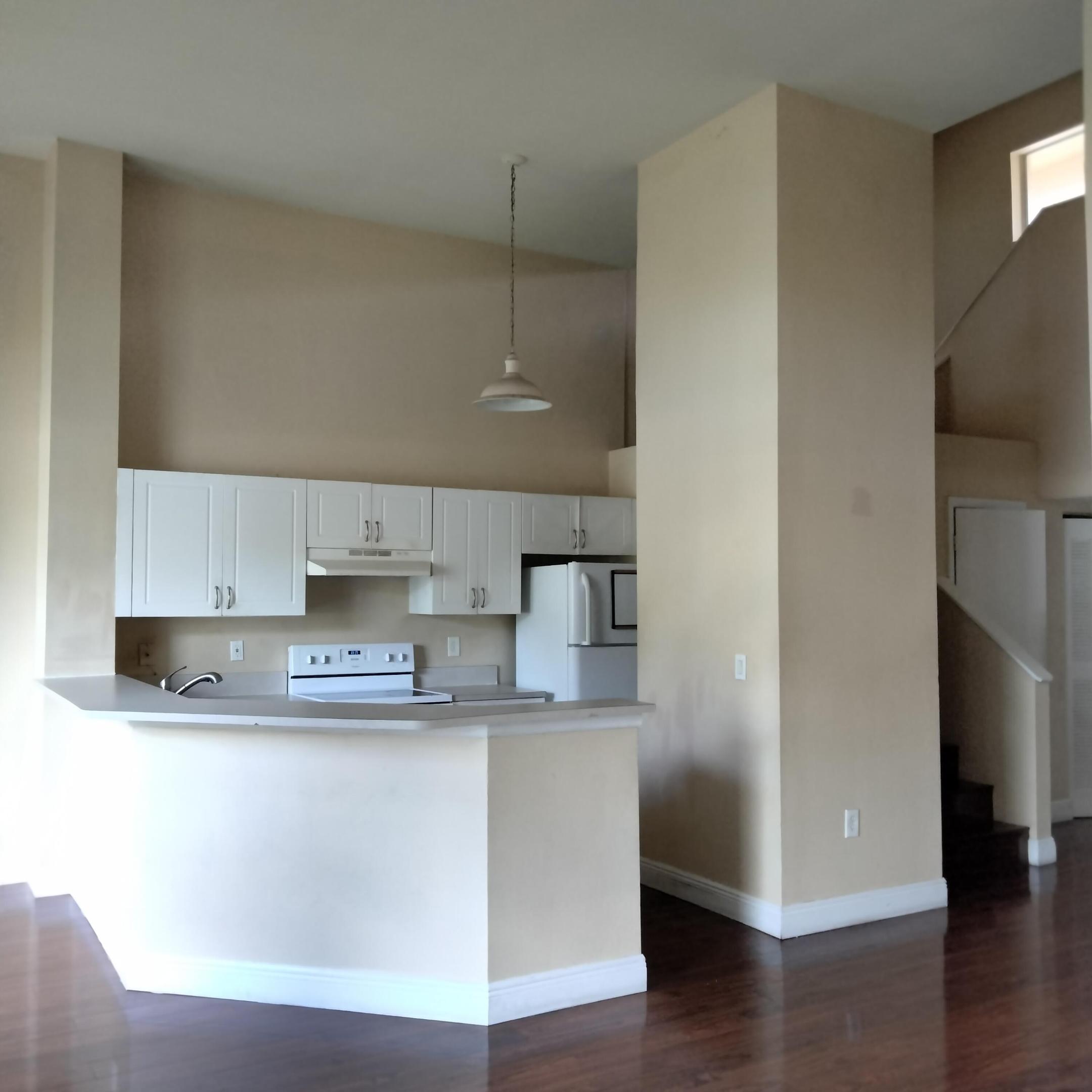 PALM LAKE CONDO - Residential