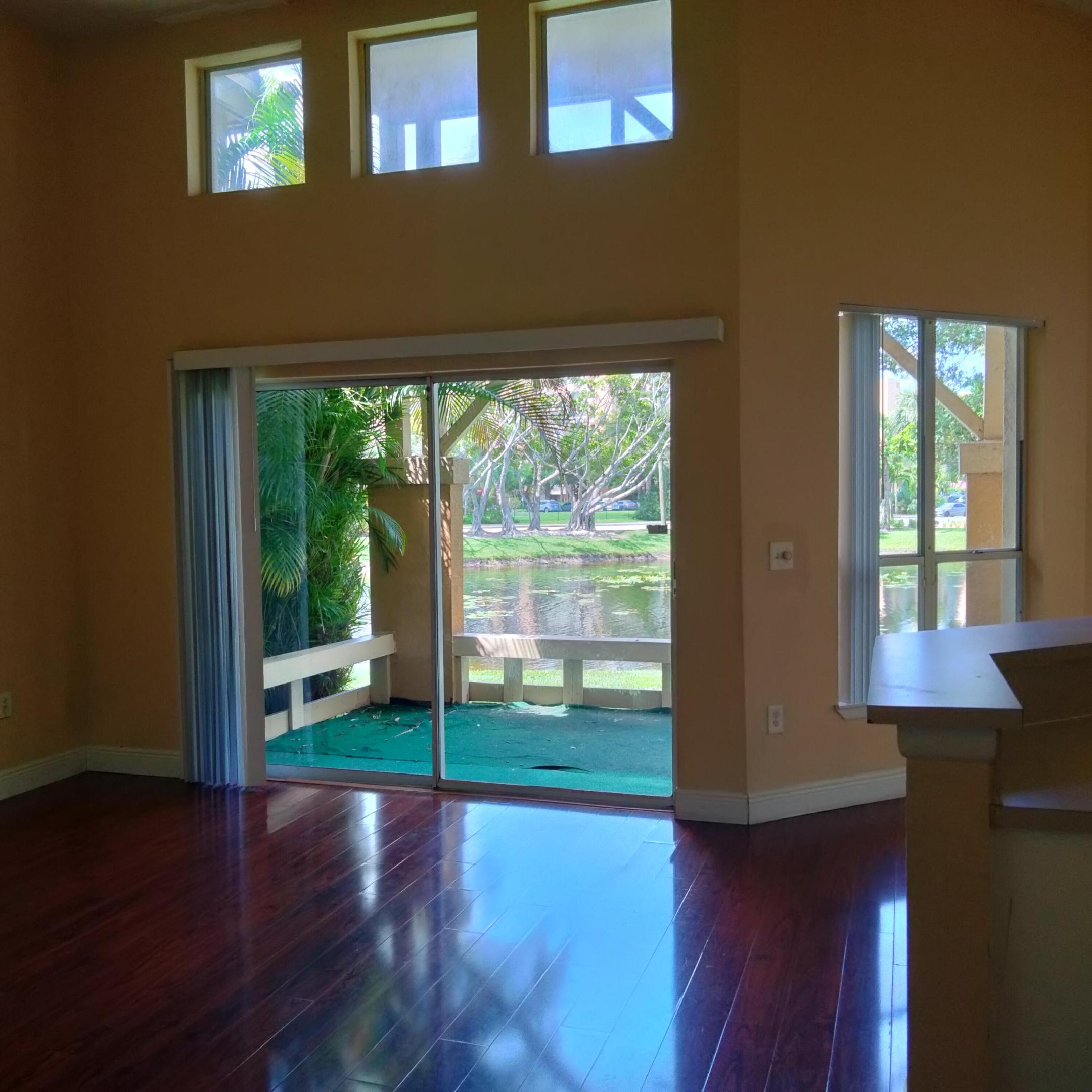 PALM LAKE CONDO - Residential