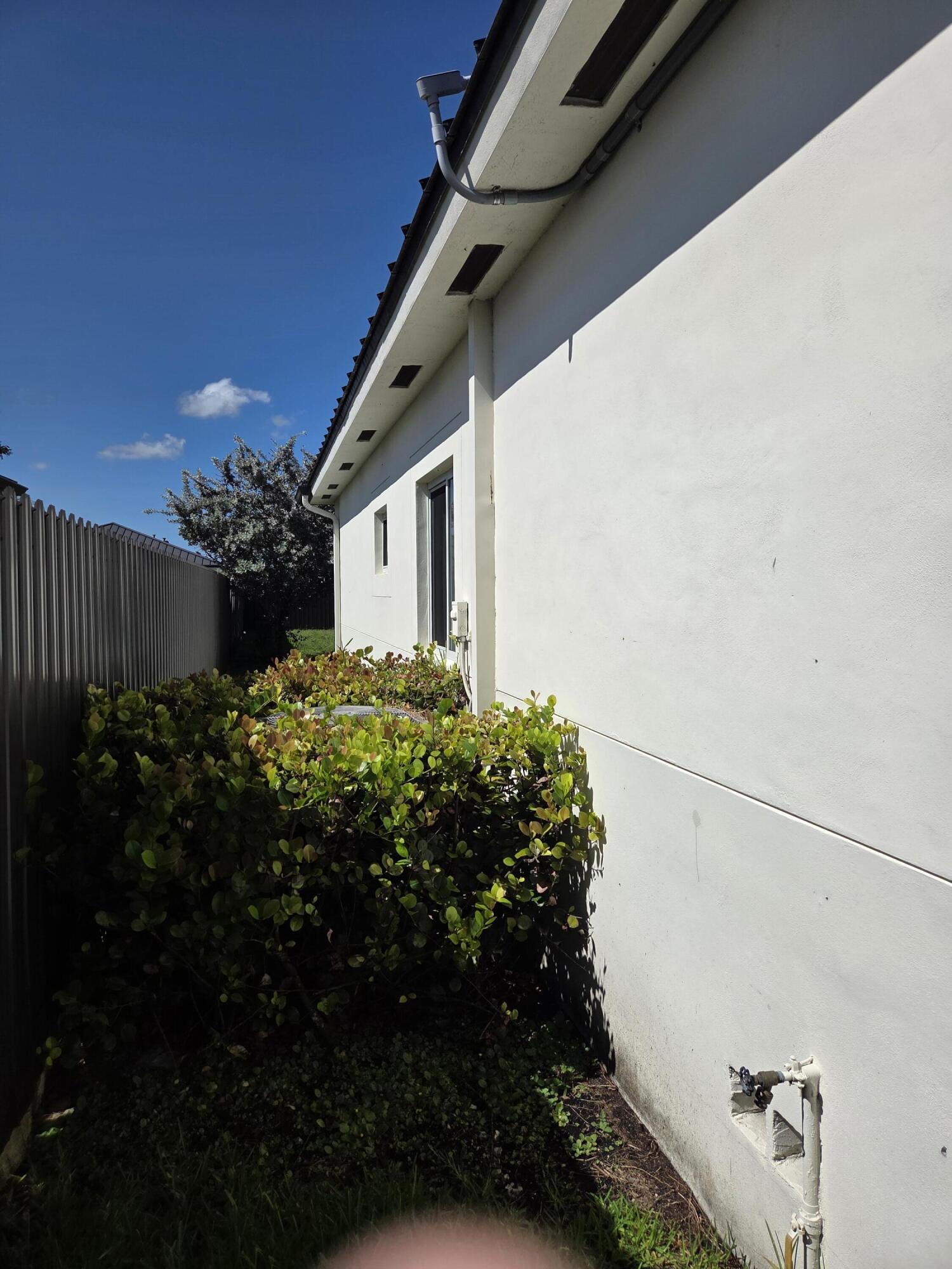 KINGS COURT - Residential
