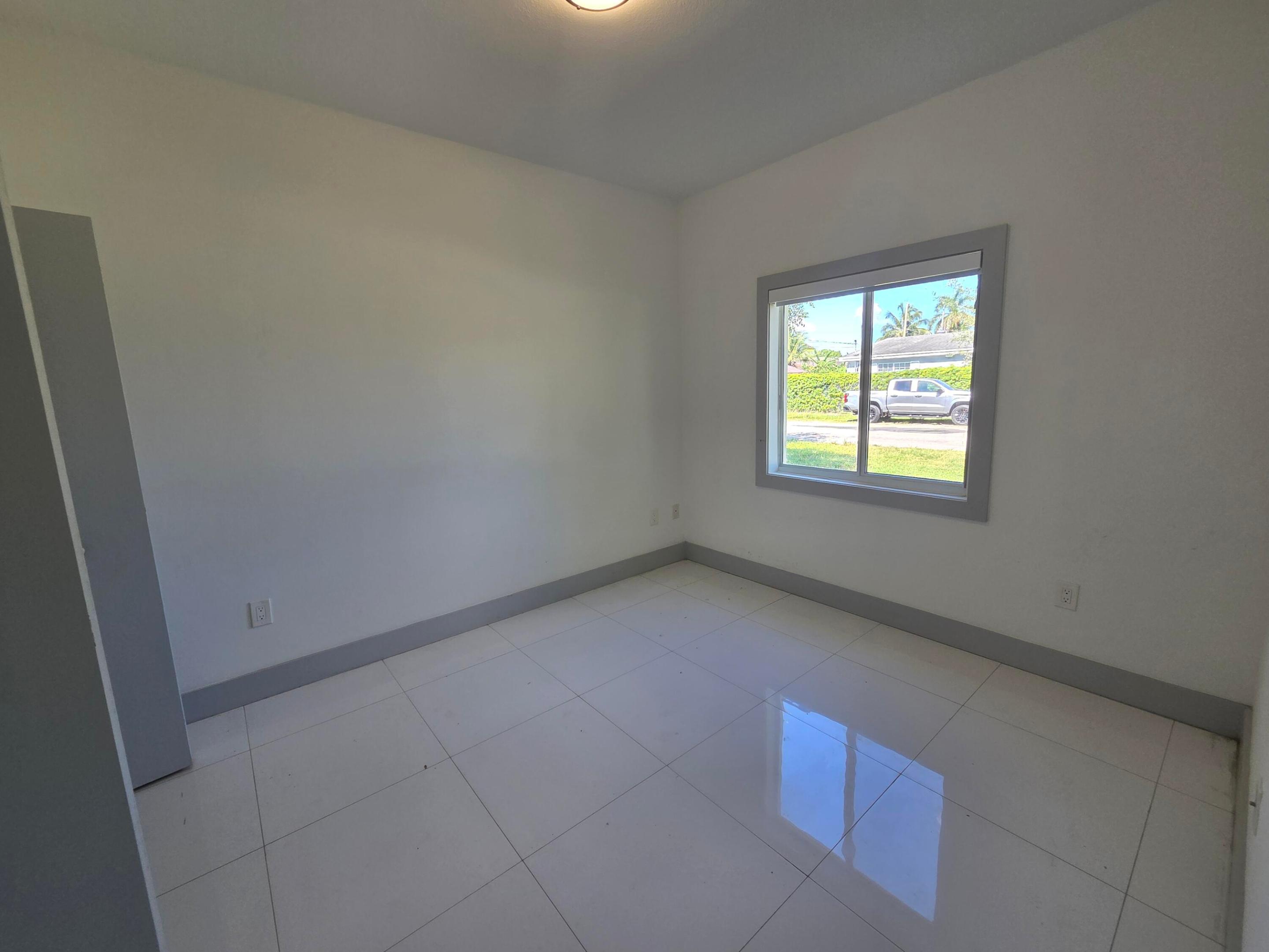 KINGS COURT - Residential