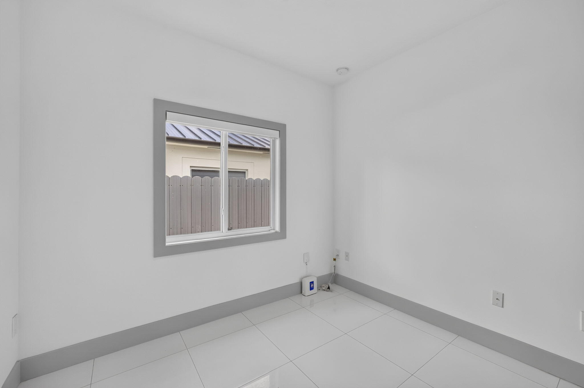 KINGS COURT - Residential