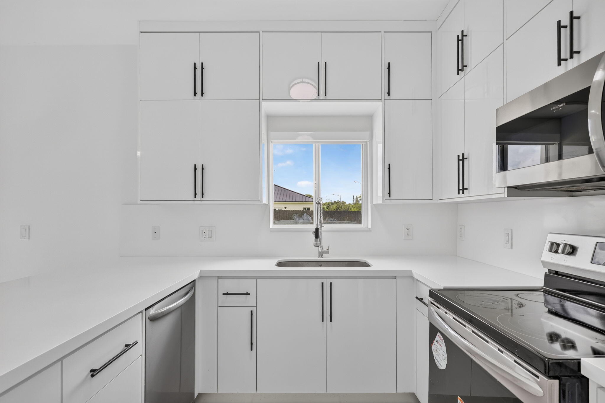 KINGS COURT - Residential