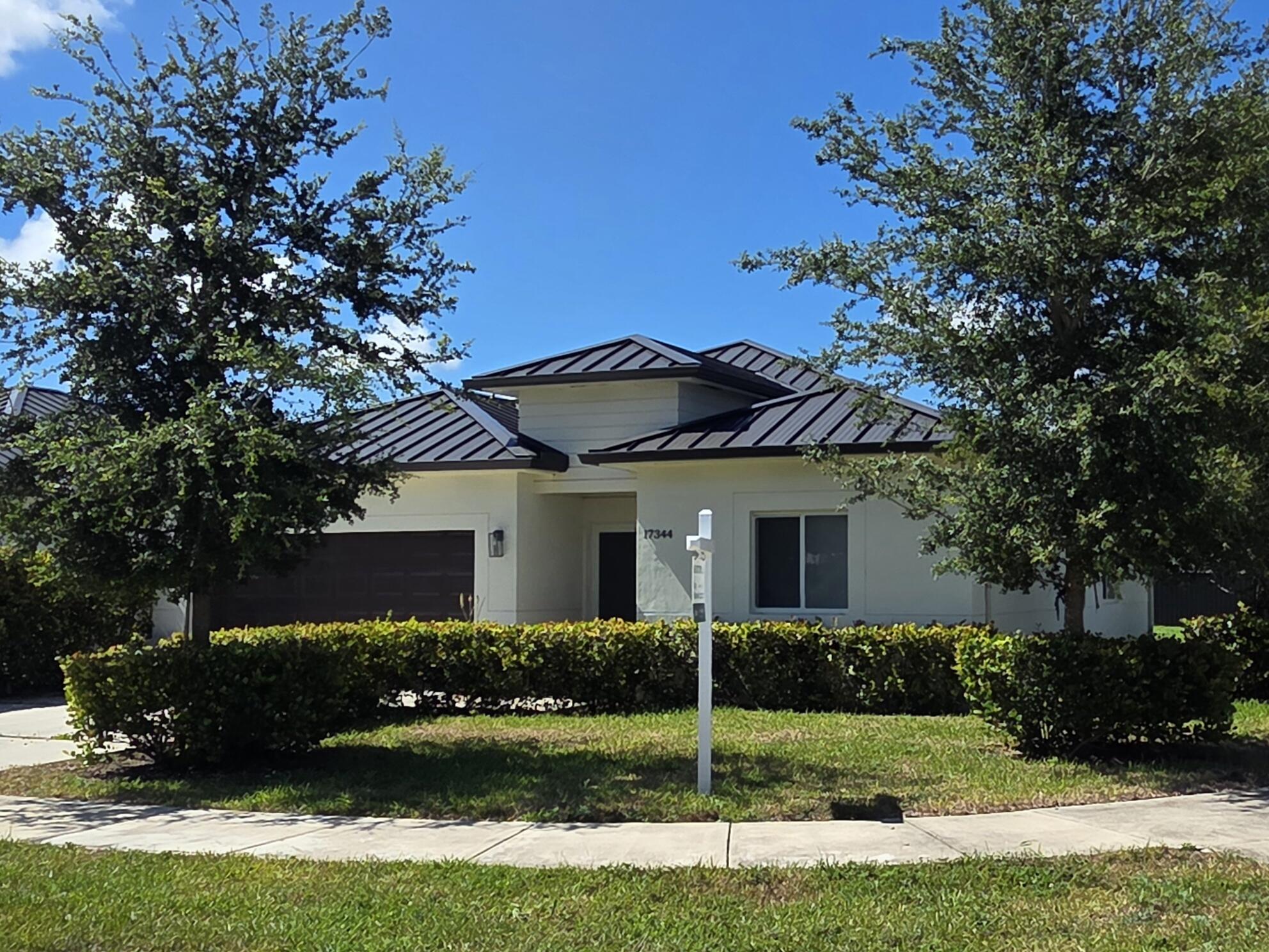 KINGS COURT - Residential