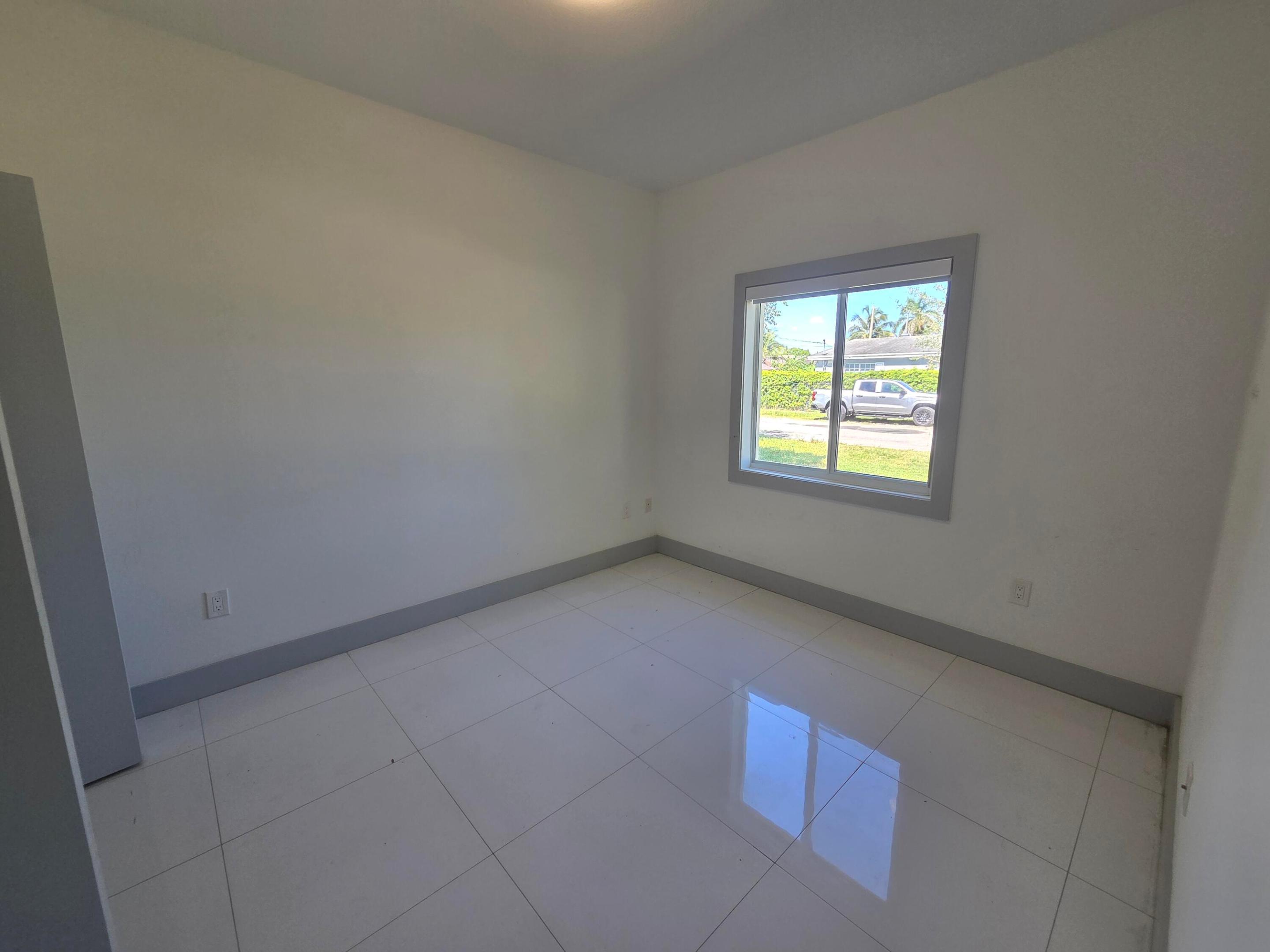 KINGS COURT - Residential