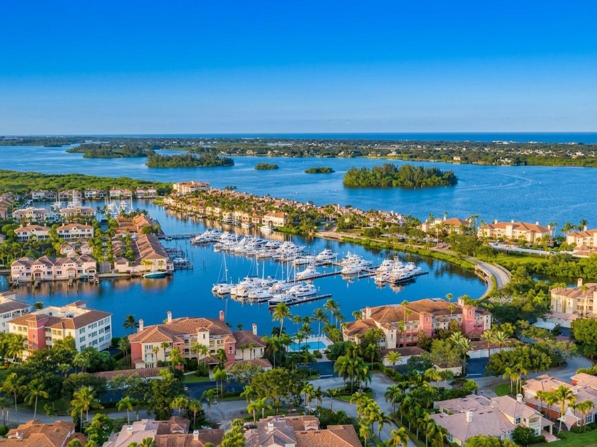 LAGUNA VILLAGE AT GRAND HARBOR - Residential