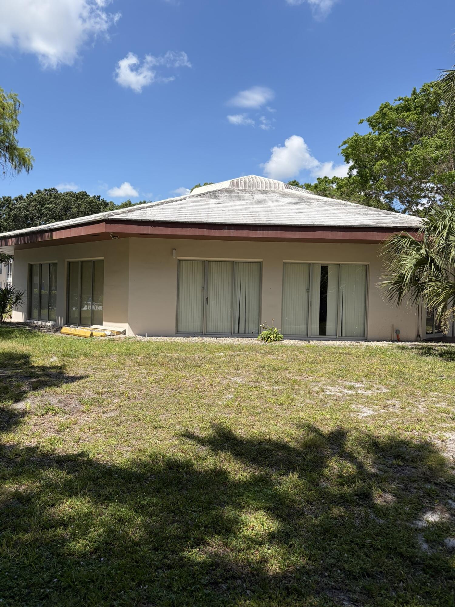 CYPRESS CHASE CONDO NO 8 - Residential