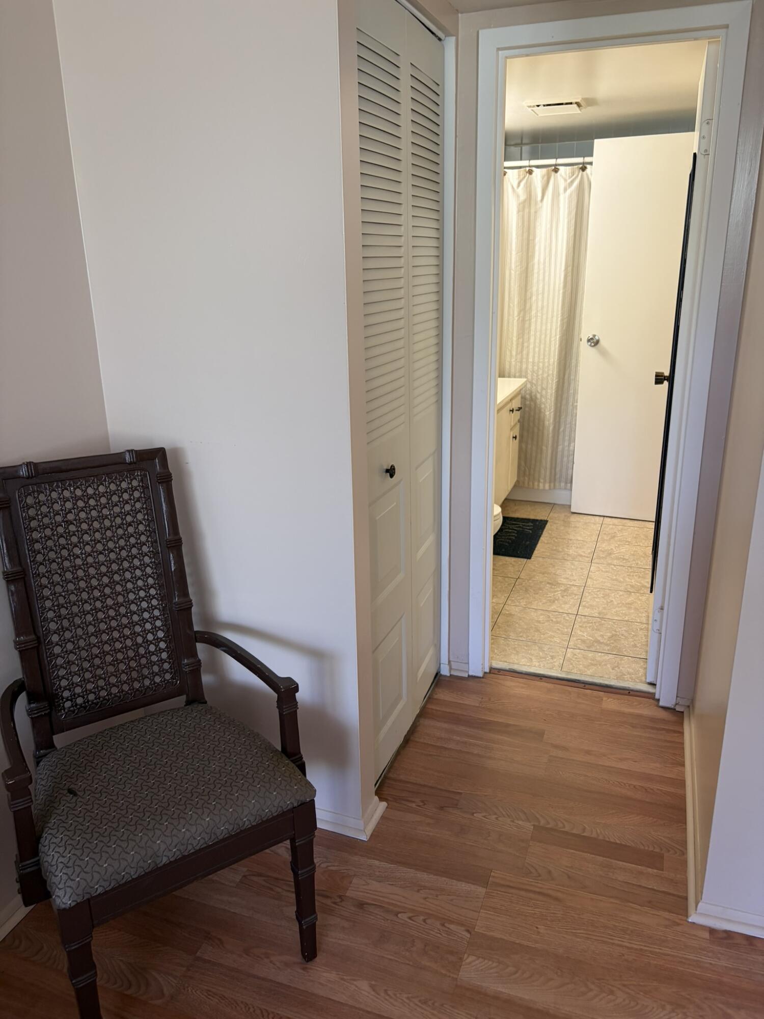 CYPRESS CHASE CONDO NO 8 - Residential