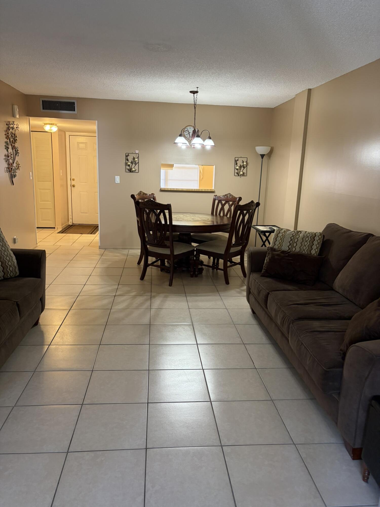 CYPRESS CHASE CONDO NO 8 - Residential