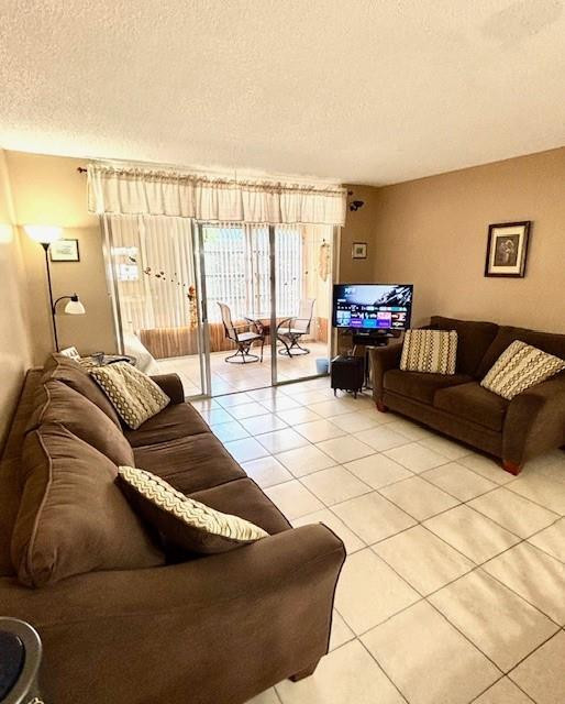 CYPRESS CHASE CONDO NO 8 - Residential