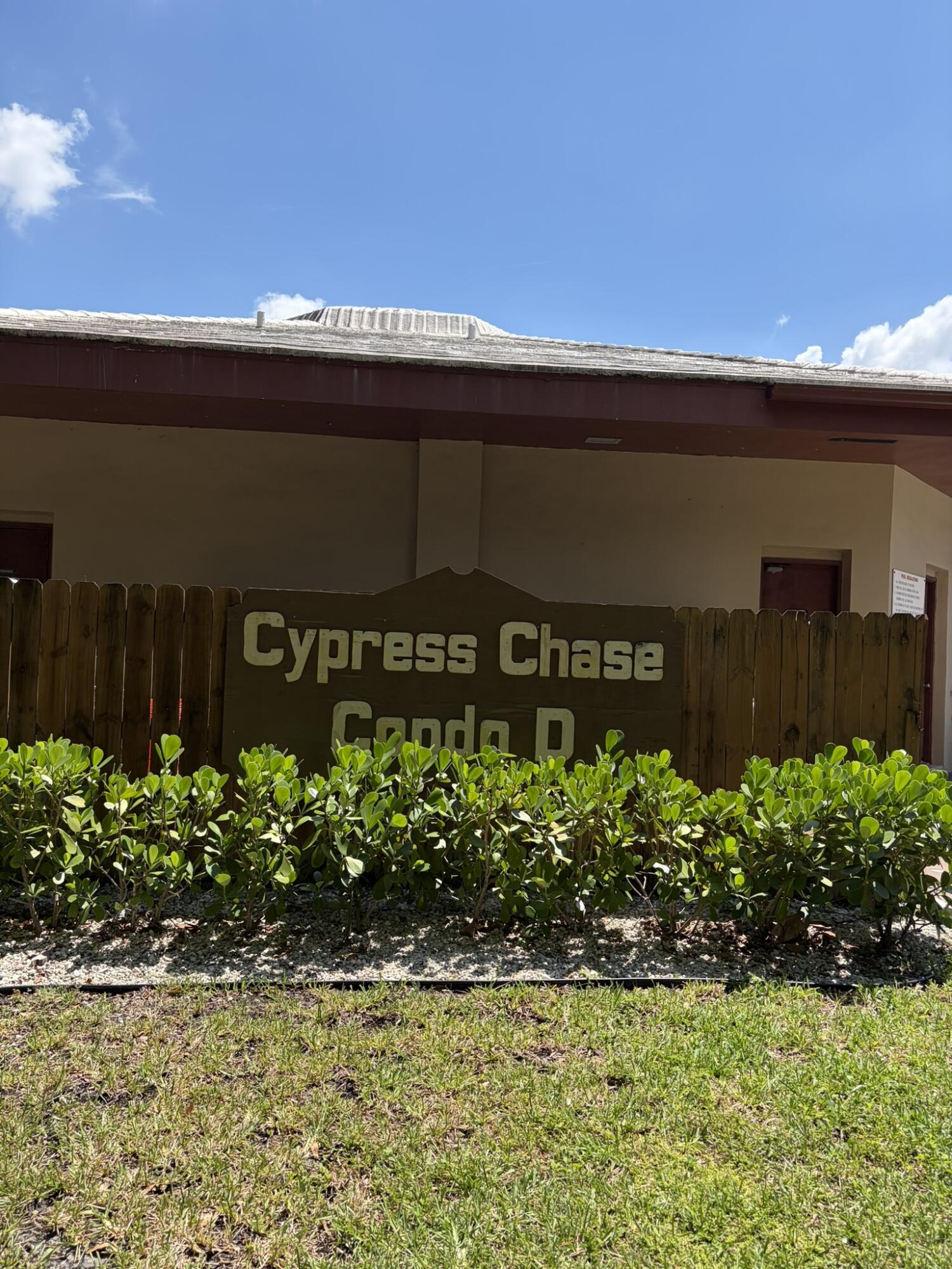 CYPRESS CHASE CONDO NO 8 - Residential