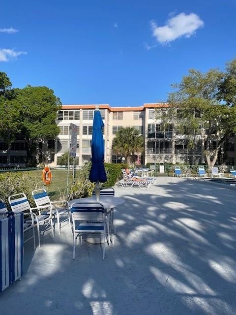 CYPRESS CHASE CONDO NO 8 - Residential