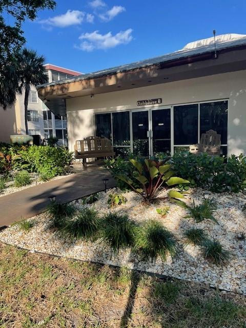CYPRESS CHASE CONDO NO 8 - Residential