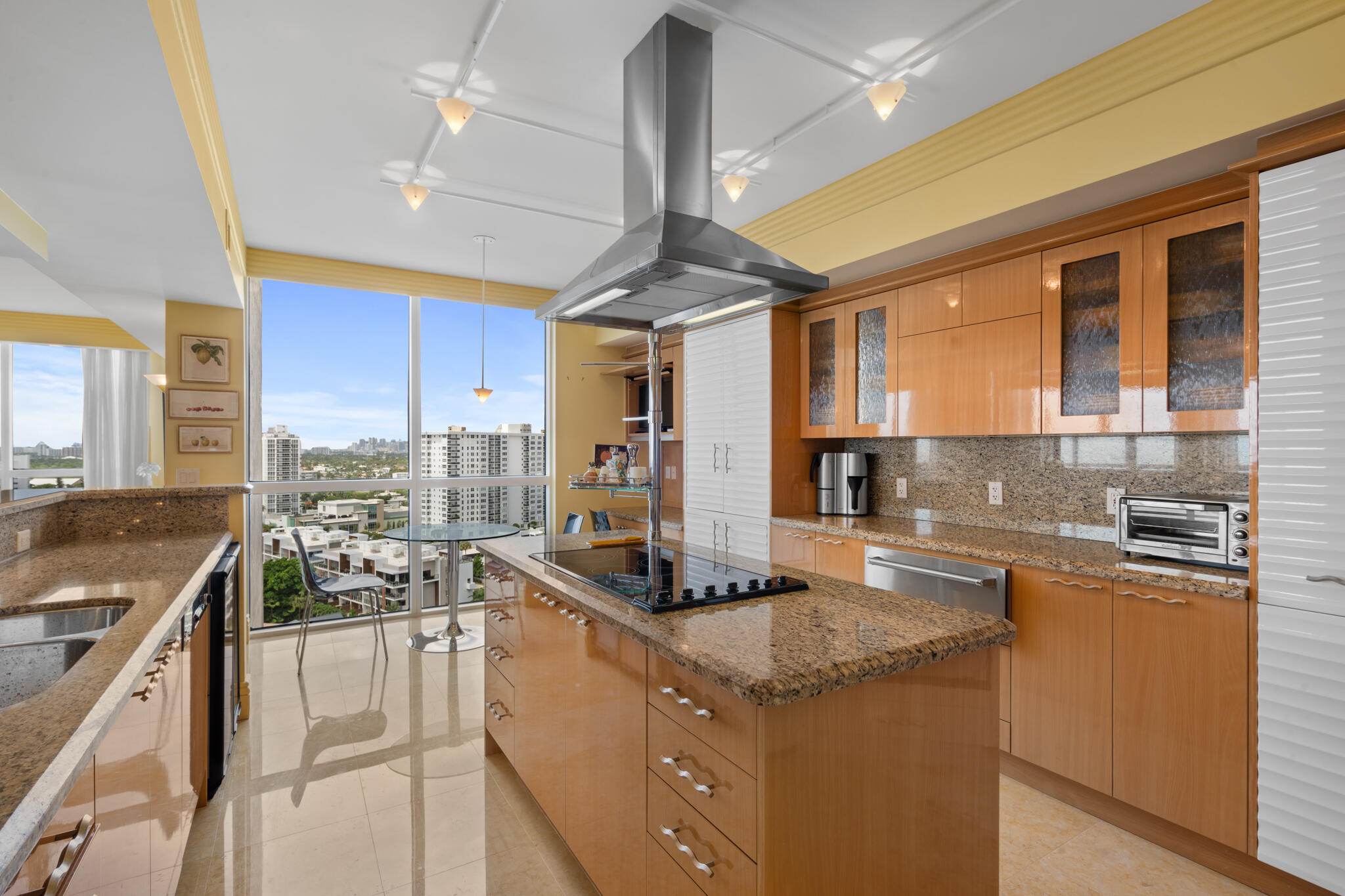 LHERMITAGE I CONDOMINIUM - Residential