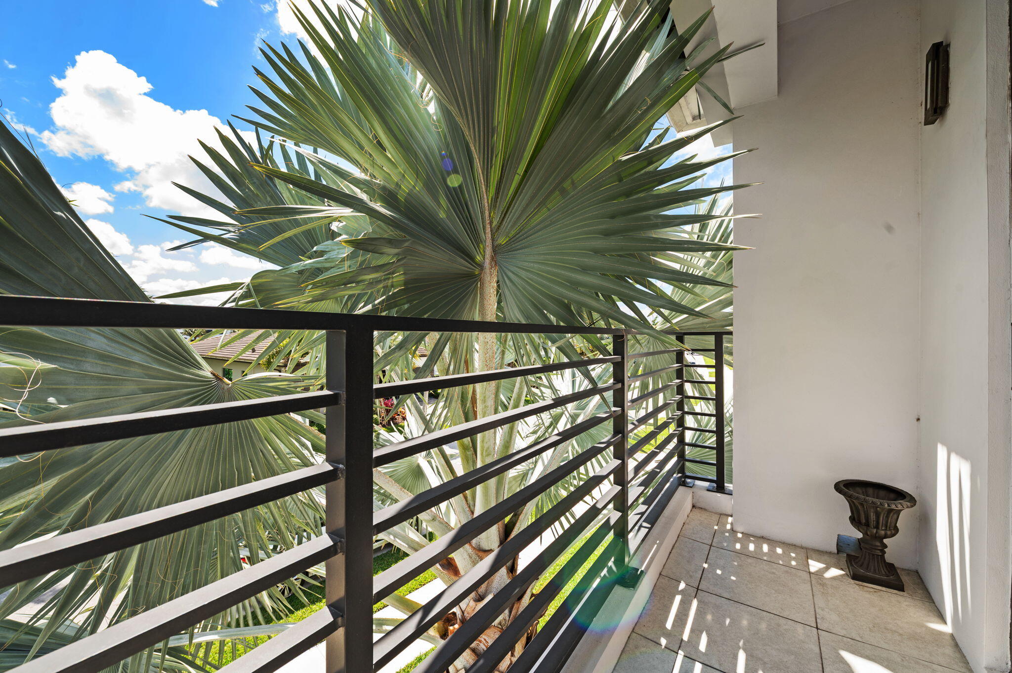 BRIDGES MIZNER PUD BRIDGES SOUTH PLAT THREE - Residential Lease
