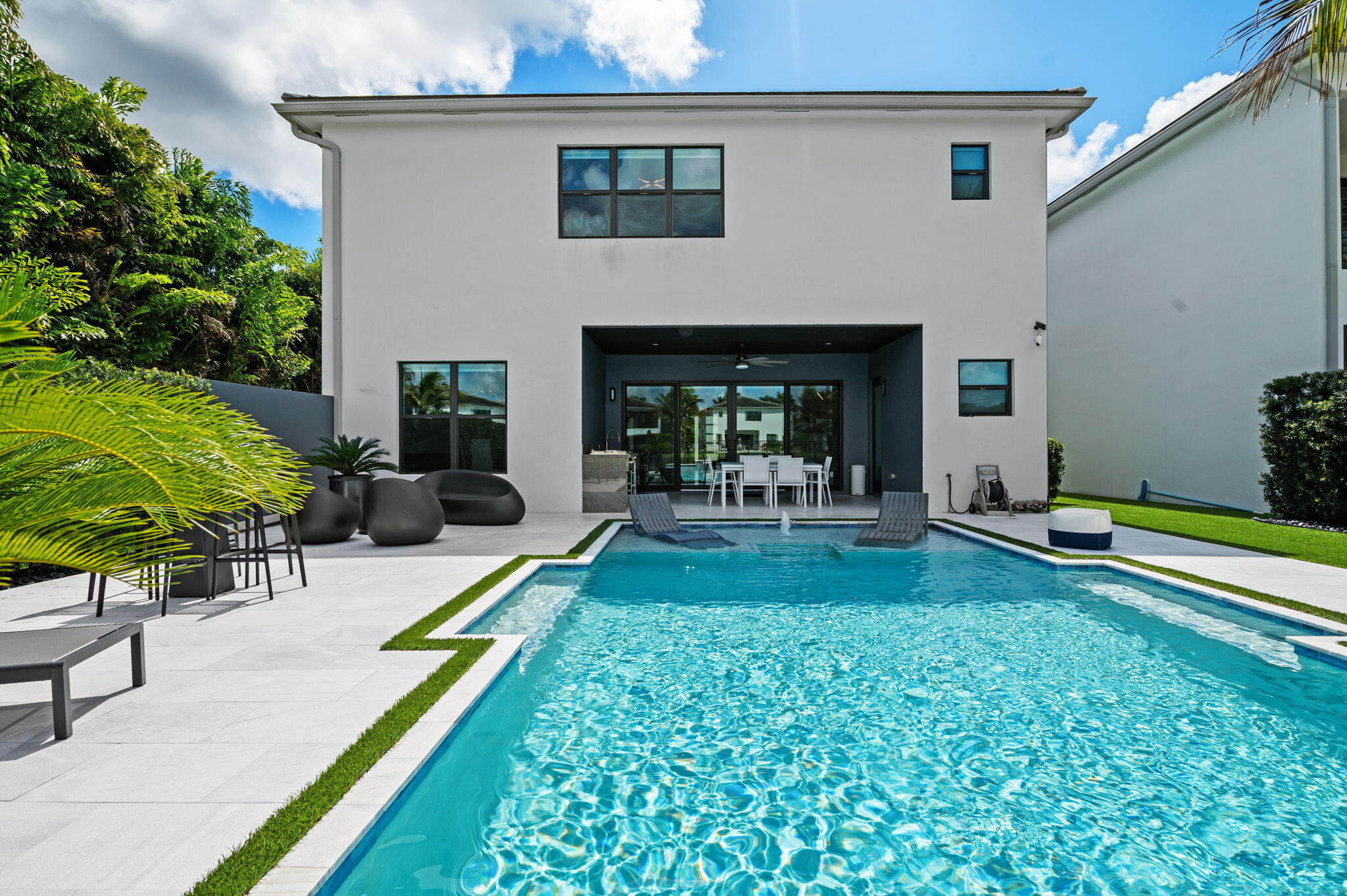 BRIDGES MIZNER PUD BRIDGES SOUTH PLAT THREE - Residential Lease
